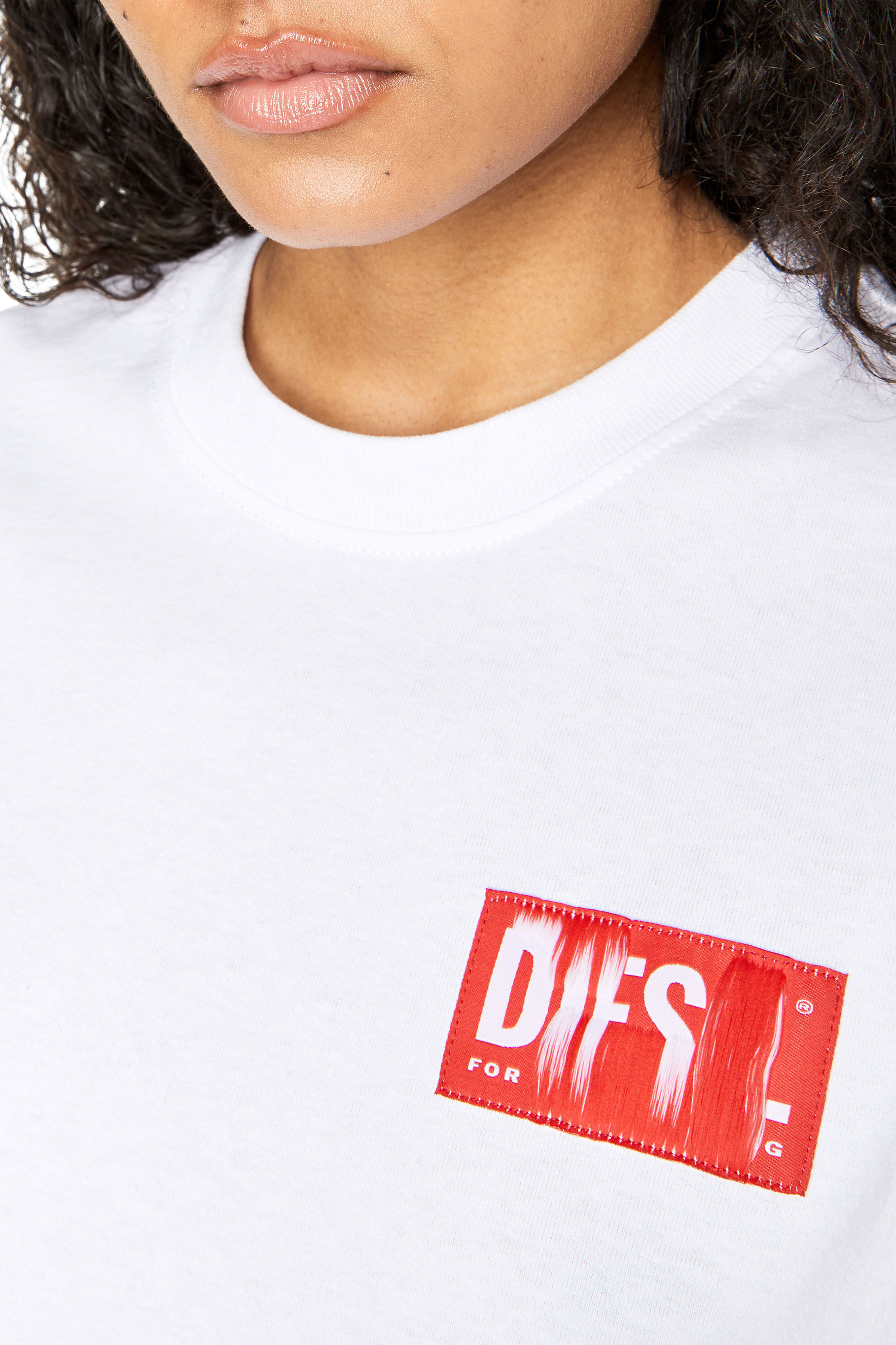 Diesel - T-ROWYLABEL, Female's 半袖Tシャツ DIESELロゴ in ホワイト - 5