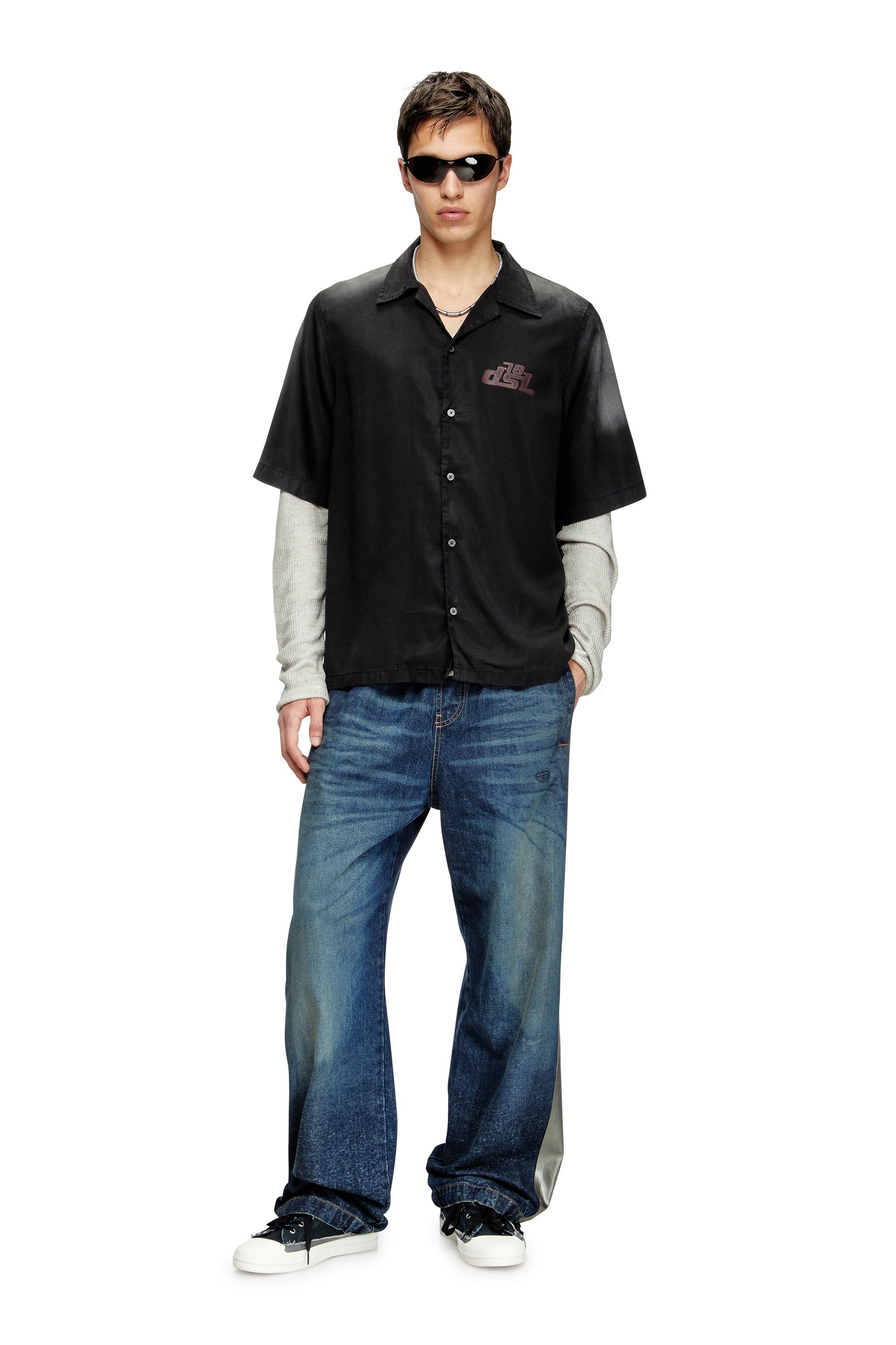 Diesel - S-ELLY, Male's Faded bowling shirt with logo prints in ブラック - 1