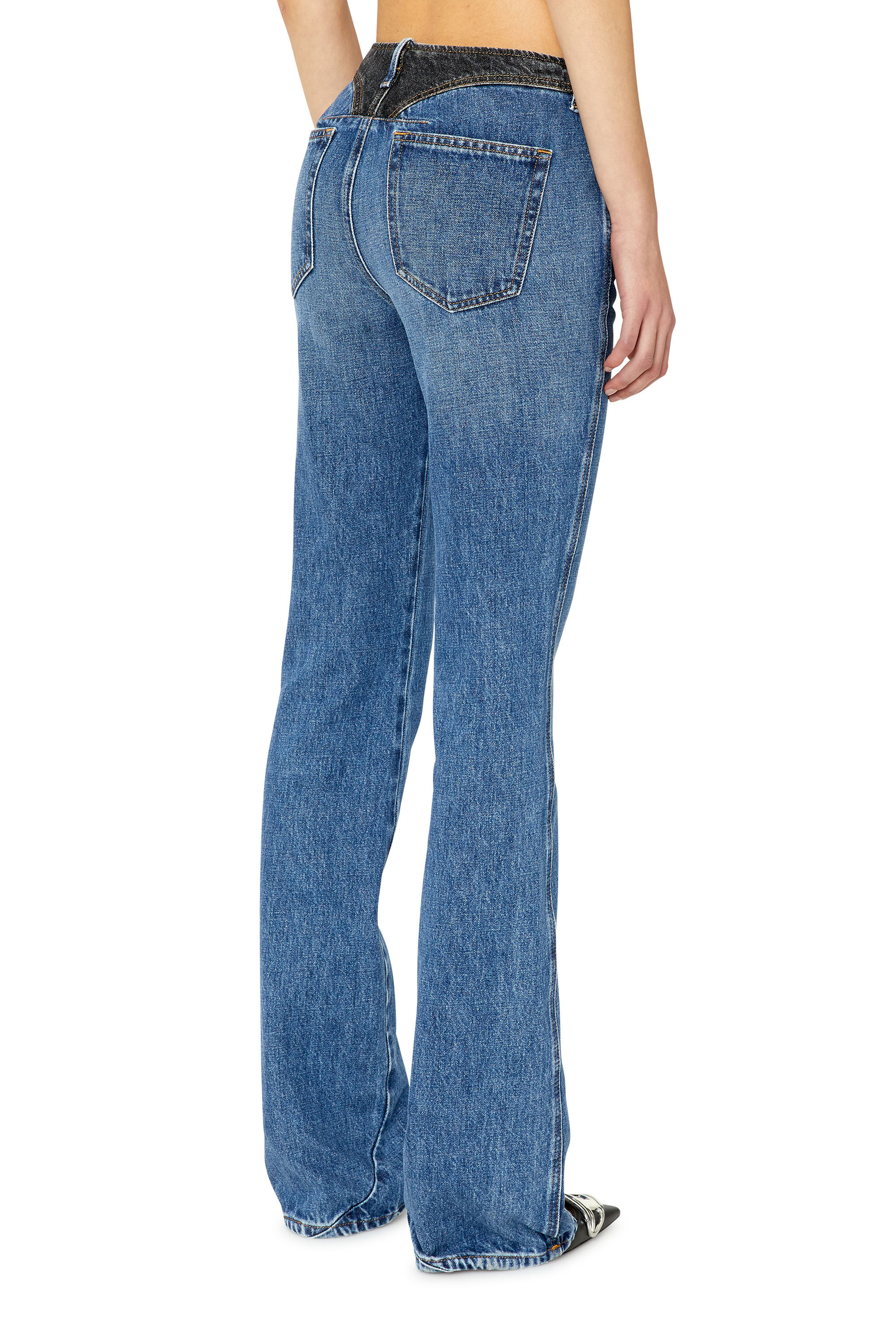 Diesel - Bootcut and Flare Jeans 2003 D-Escription 007N6, Female's SS23  デニム ハイウエスト ブーツカット スリム in ミディアムブルー - 4