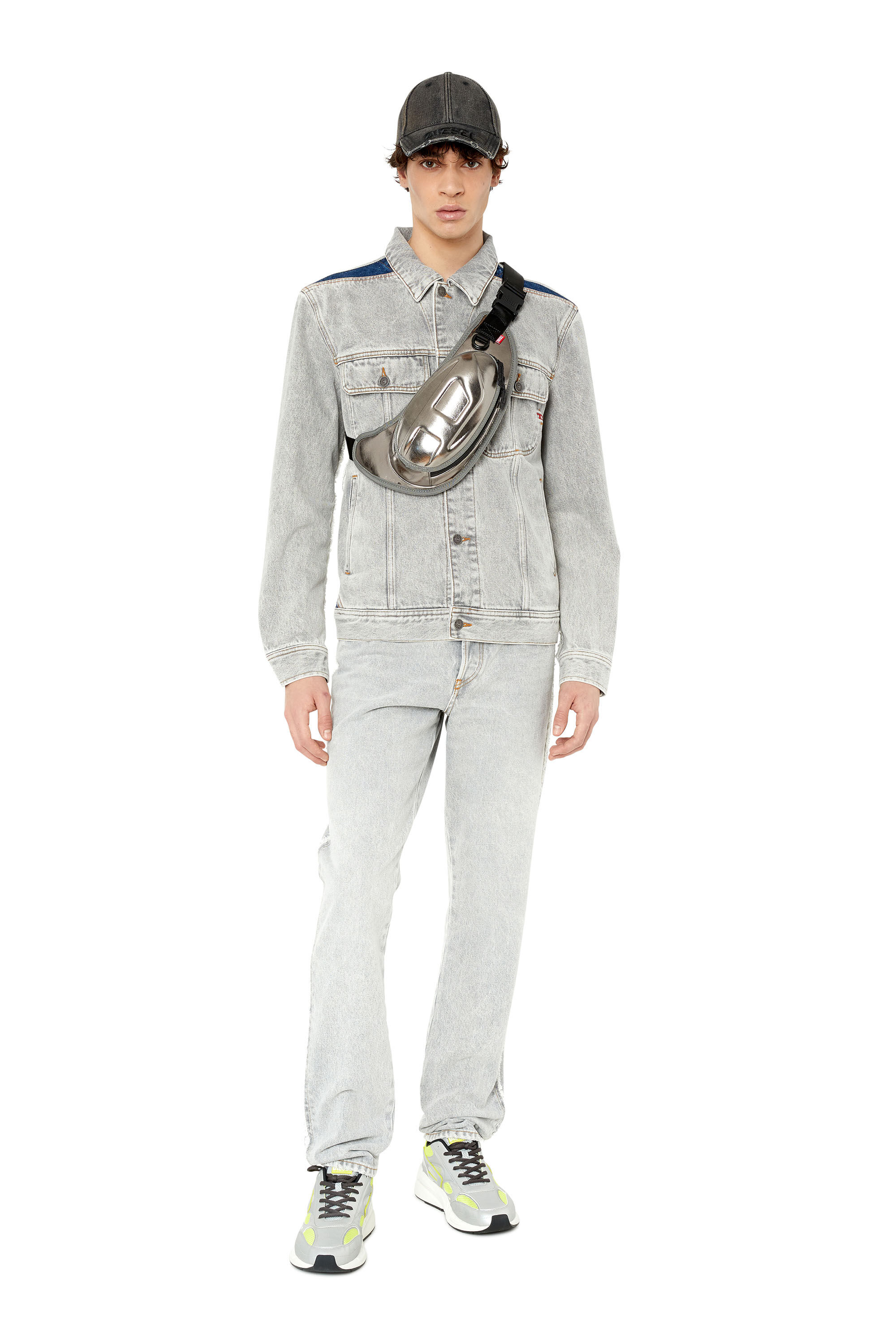 Diesel - Straight Jeans 1995 D-Sark 007N5, Male's 23SS デニムパンツ ストレート スリムフィット in ライトグレー - 1