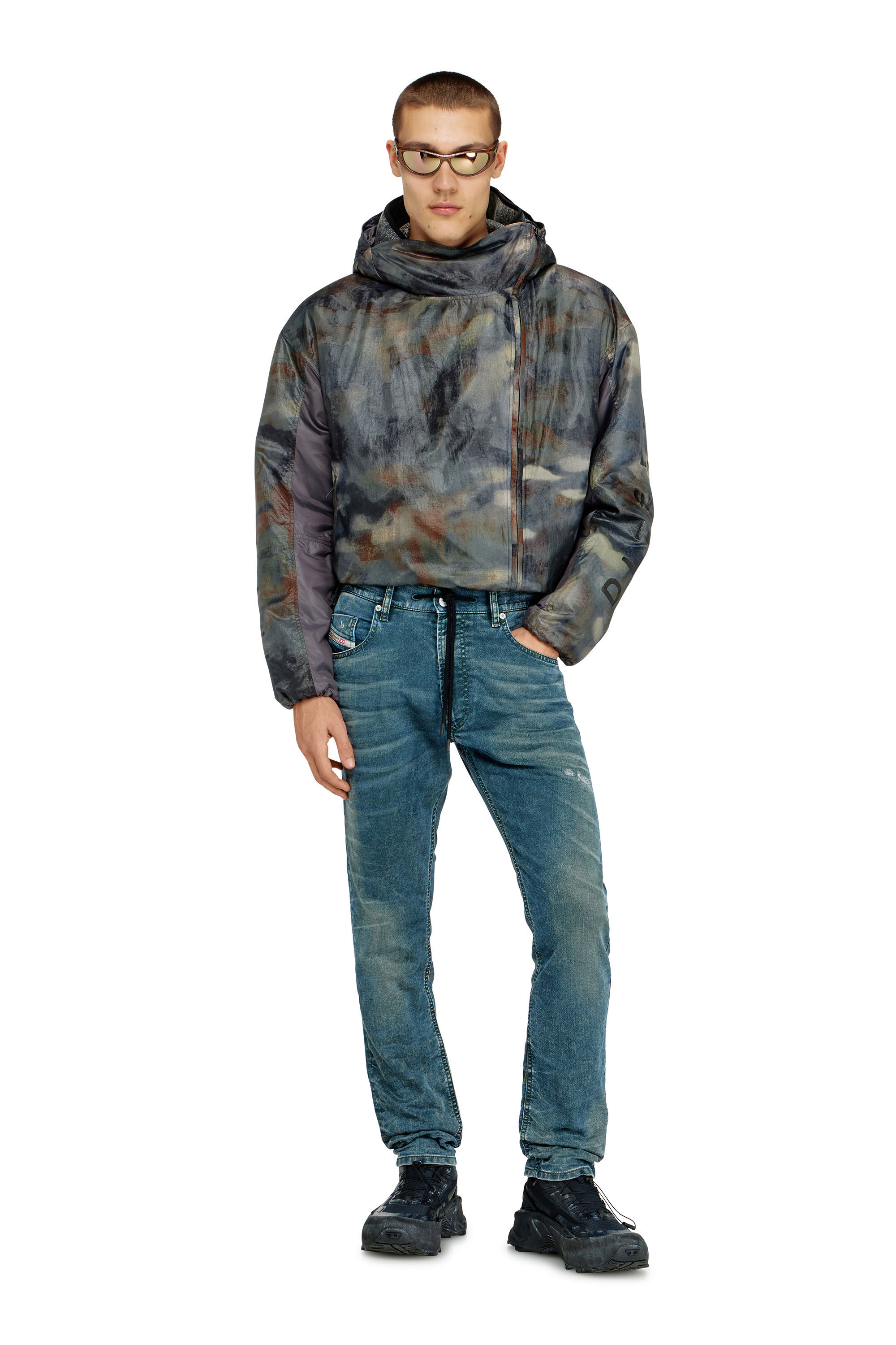 Diesel - Male's Regular 2032 D-Krooley Joggjeans&reg; 068TZ, ミディアムブルー - 1