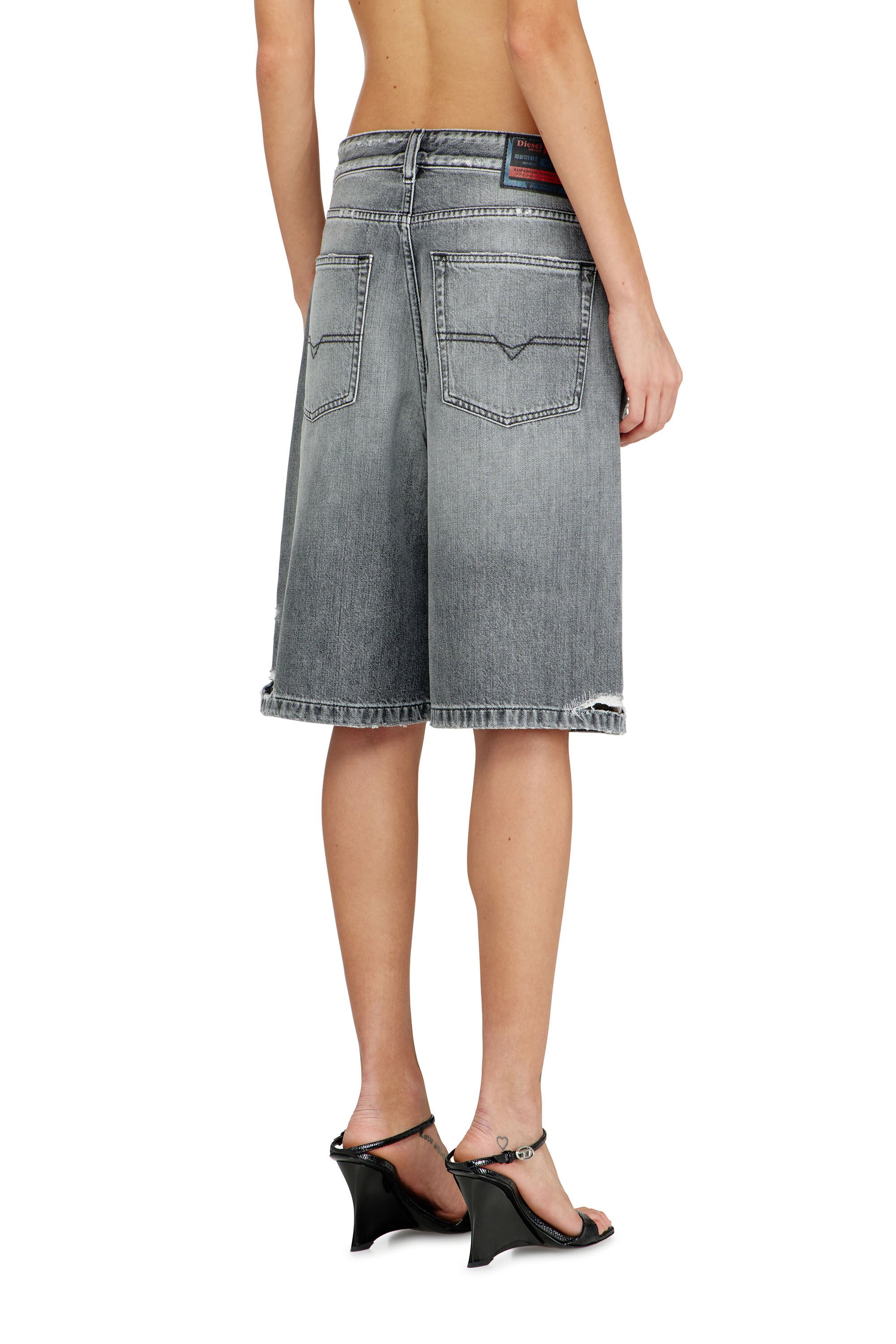 Diesel - DE-SIRE-SHORT, Female's Denim shorts with frayed hems in グレー - 4