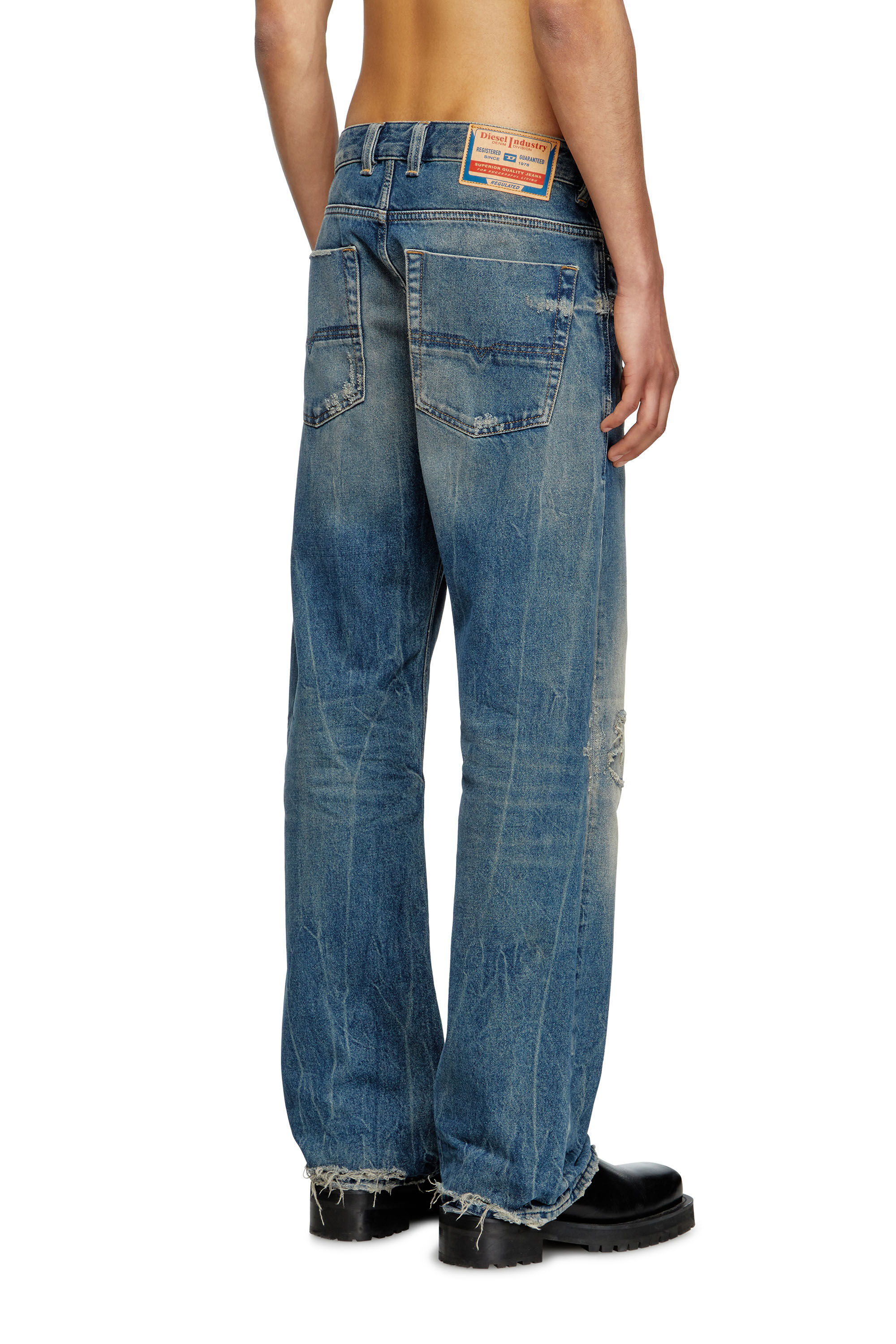 Diesel - Male's Relaxed Jeans 1980 D-Eeper 09M28, ミディアムブルー - 4