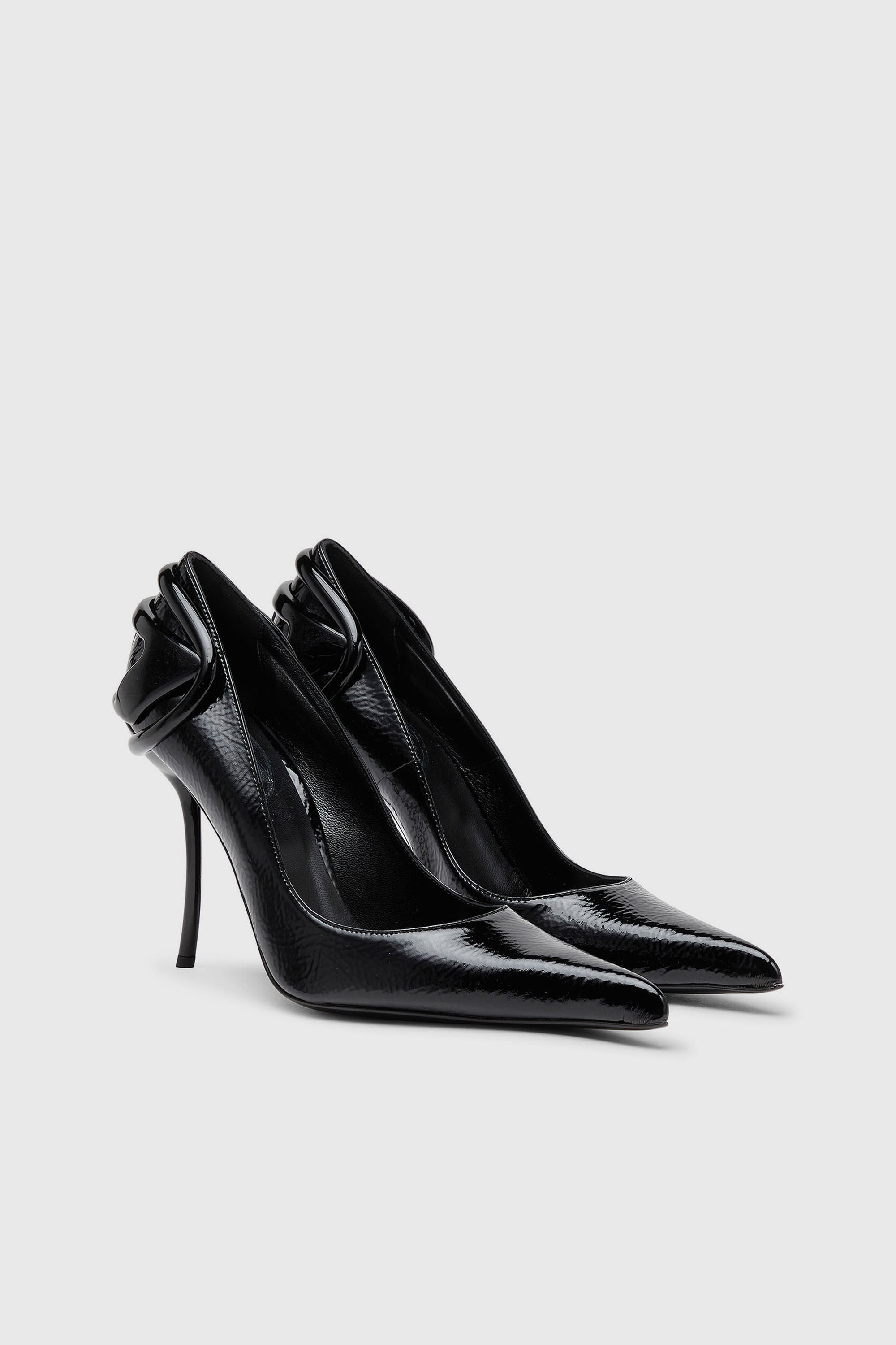 Diesel - D-TEN&HALF P, Female's D-Ten&Half-Glossy pumps with curved heel in ブラック - 3