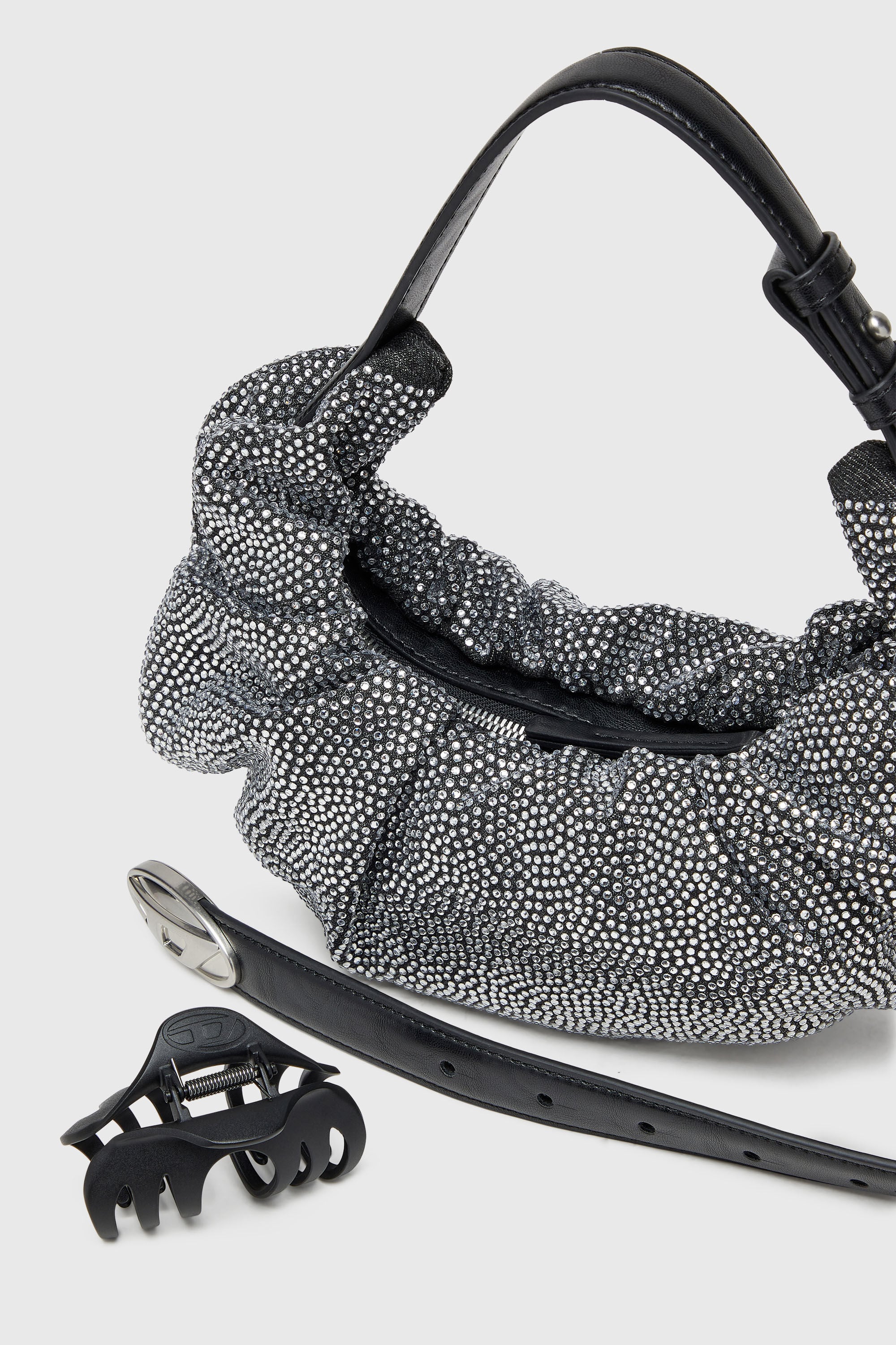 Diesel - GRAB-D HOBO S, Female's Grab-D S-Small scrunched hobo bag in crystal denim in ブラック - 6