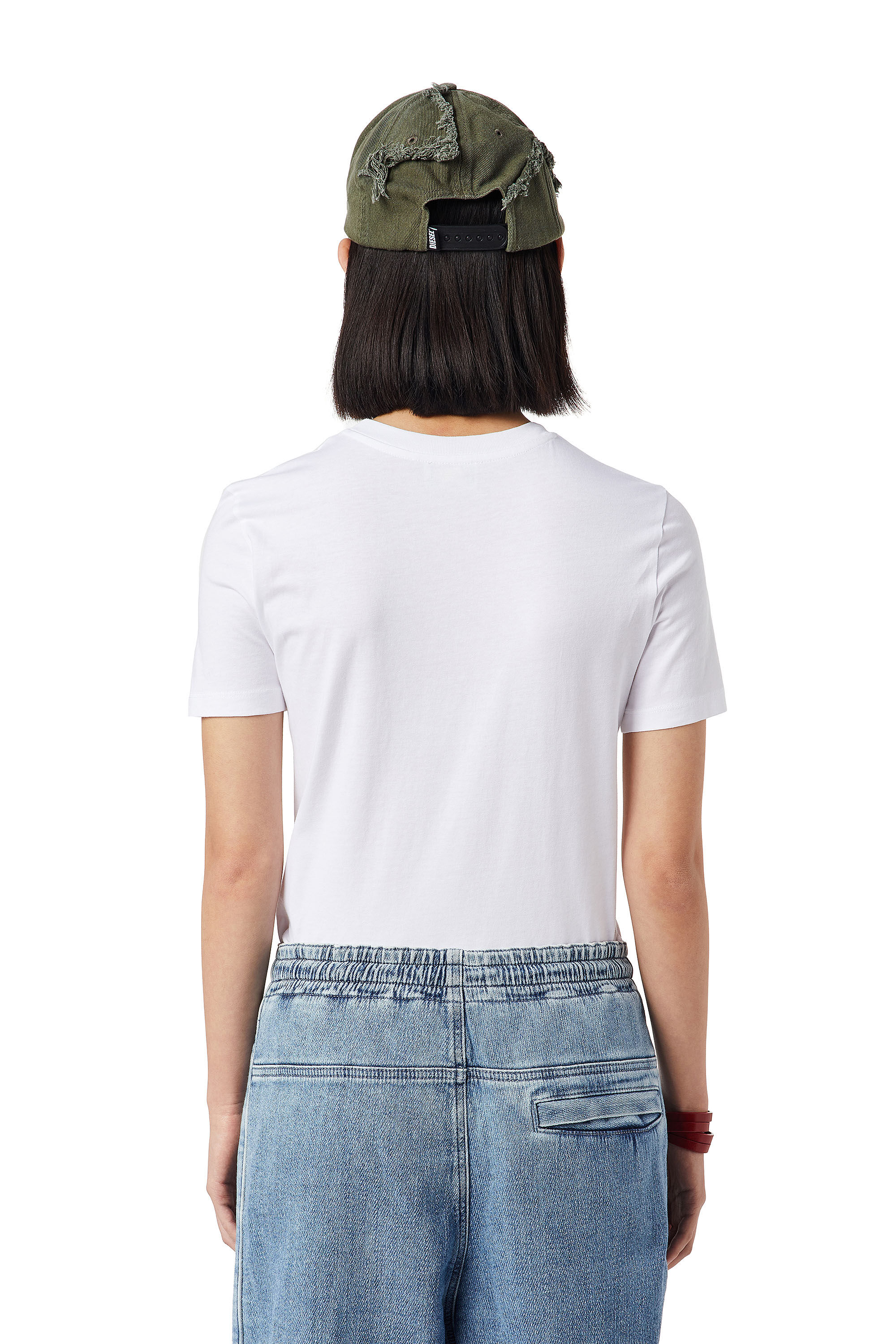 Diesel - T-REG-C26, Female's 半袖 Tシャツ in ホワイト - 4