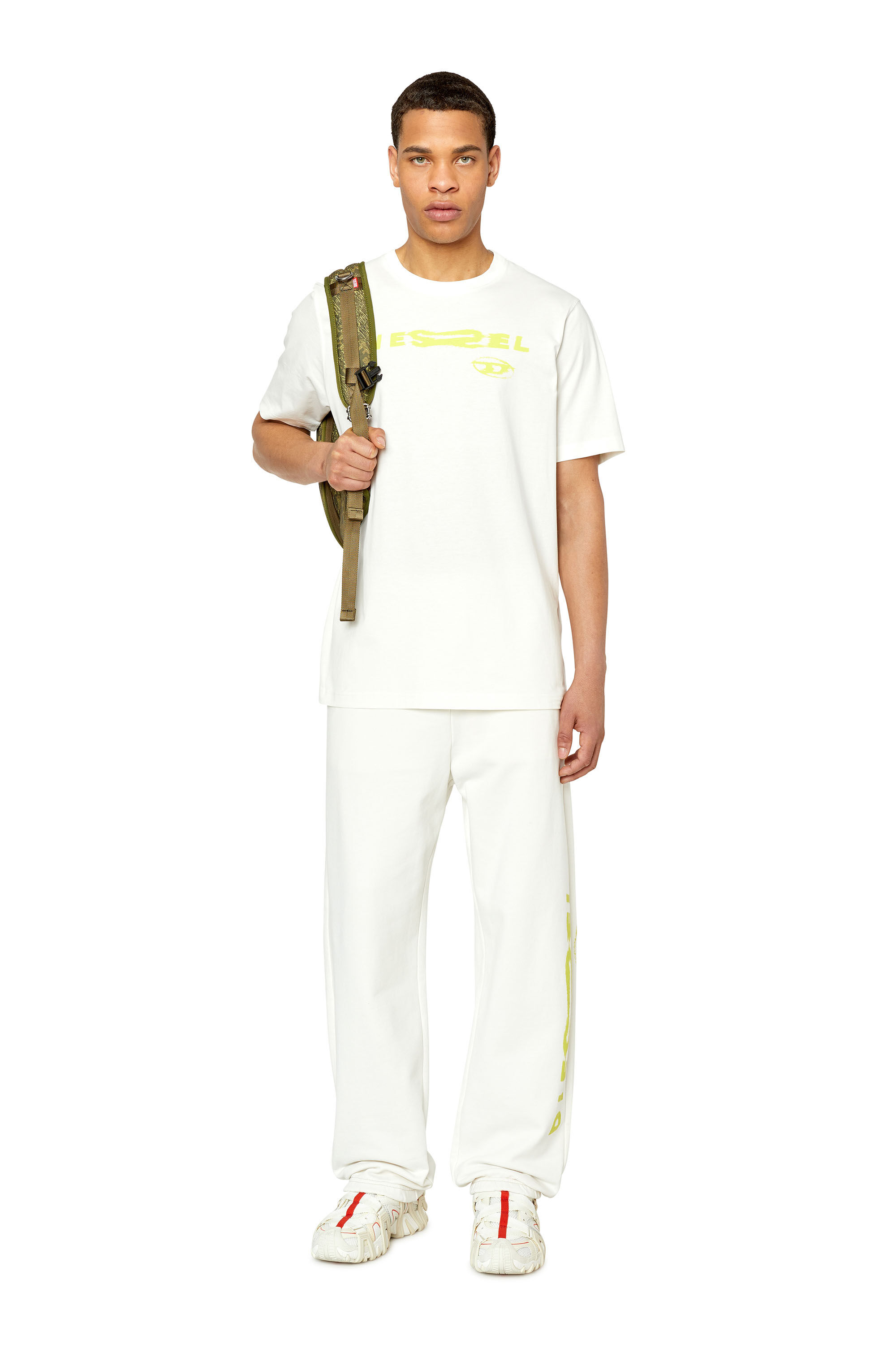 Diesel - T-JUST-G9, Male's Tシャツ グラフィック in ホワイト - 1