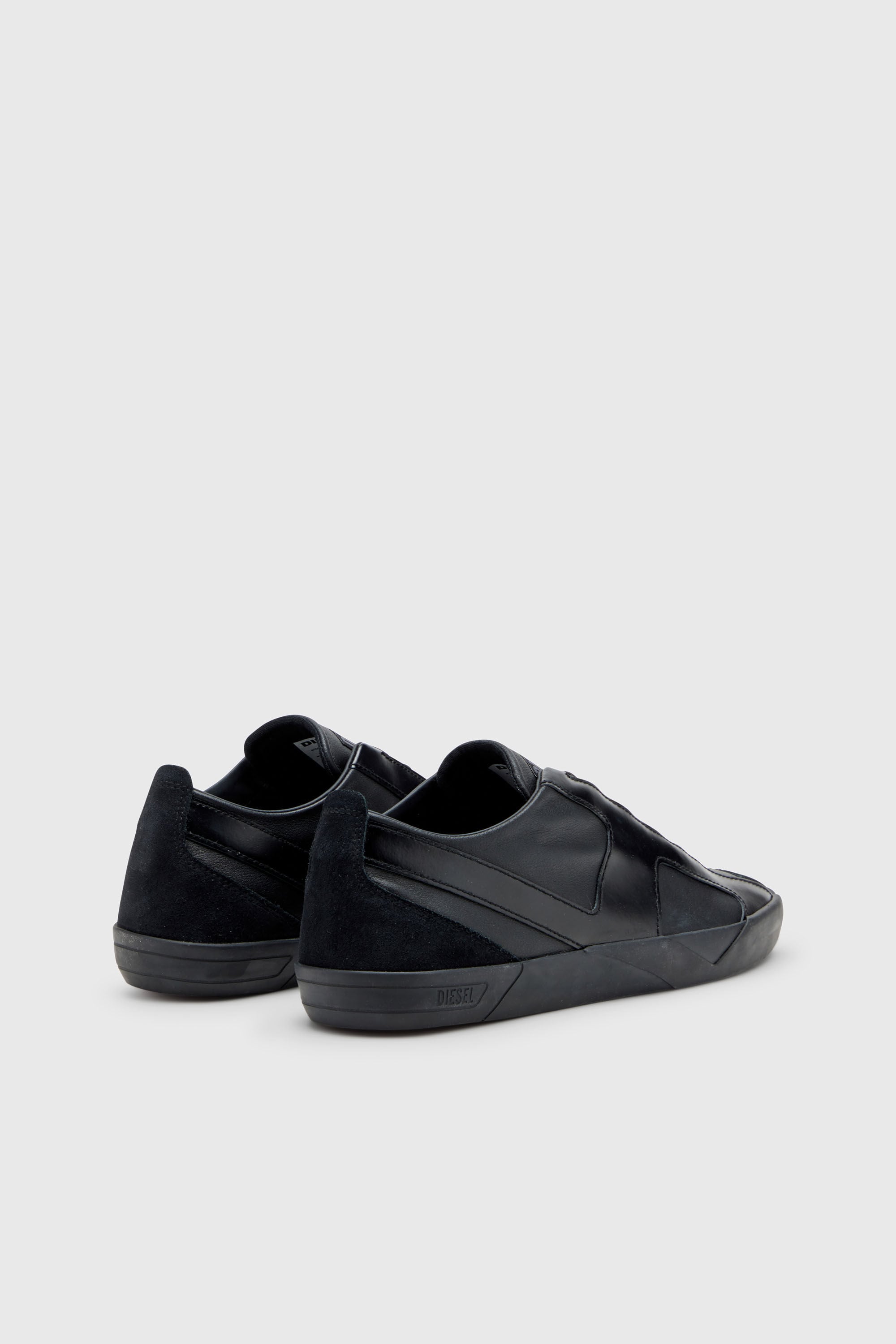 Diesel - S-SLANTE-D LOW, Male's スニーカー in ブラック - 4