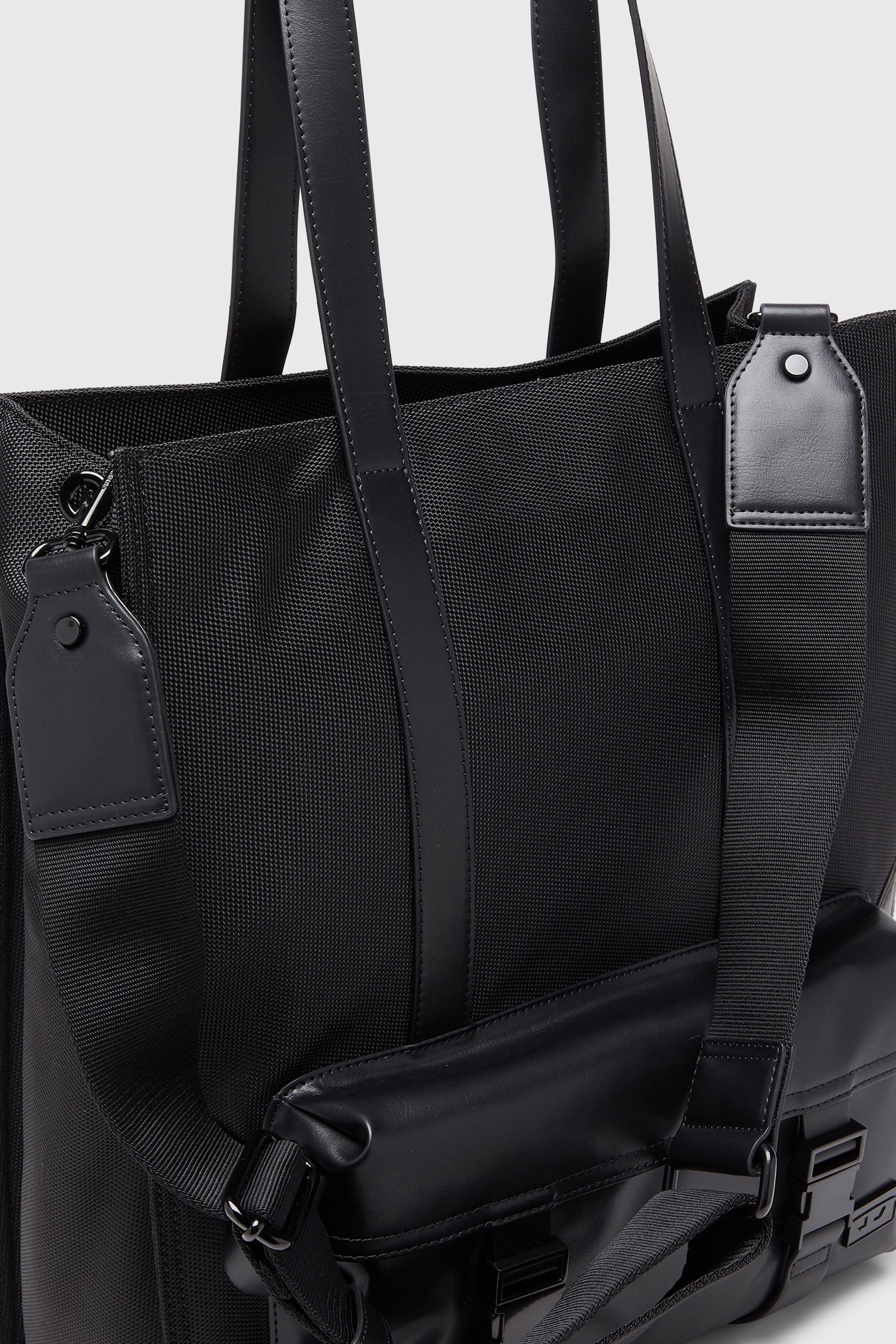 Diesel - MULTI-PKTS TOTE X, Unisex's トートバッグ in ブラック - 5
