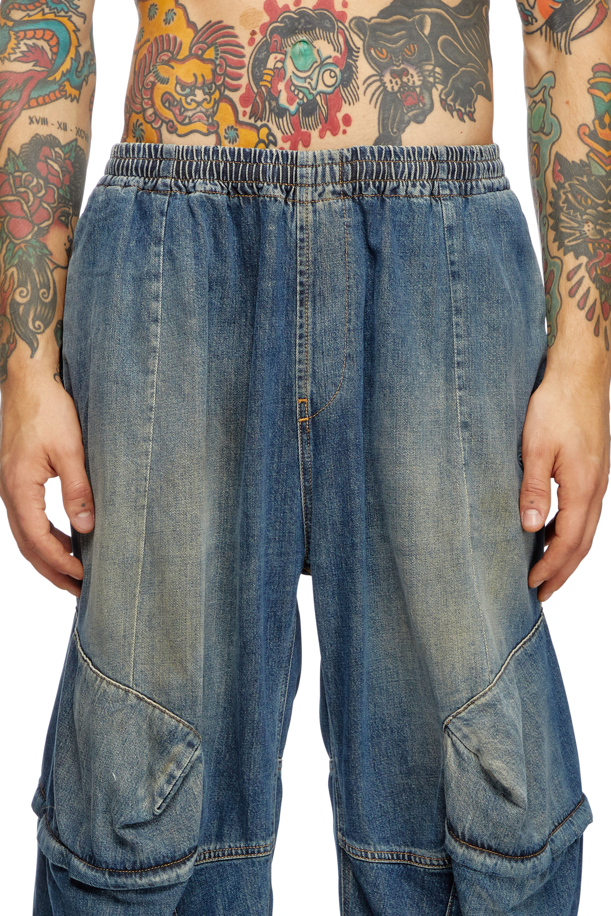 Diesel - D-PARA-SHORT-FSF, Unisex's Long cargo shorts in light utility denim in ミディアムブルー - 4