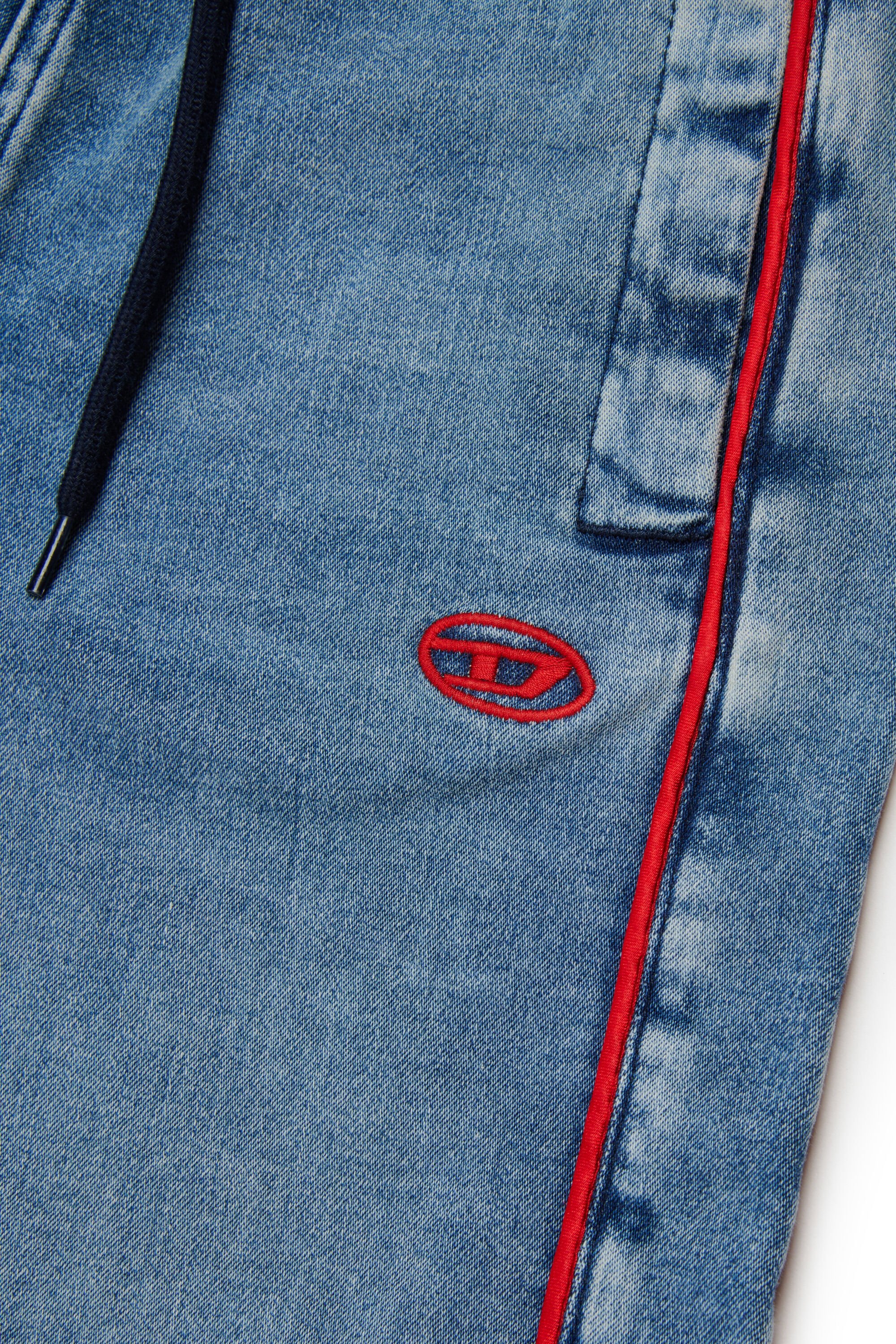 Diesel - D-AXOR-SHORT-J JJJ, Male's ジョグ ショートパンツ in ミディアムブルー - 4