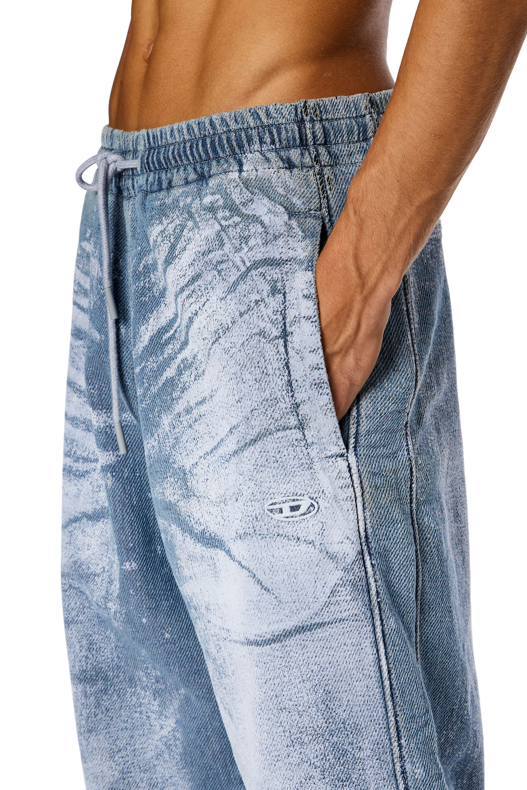 Straight Jeans D-Martia 068JK
