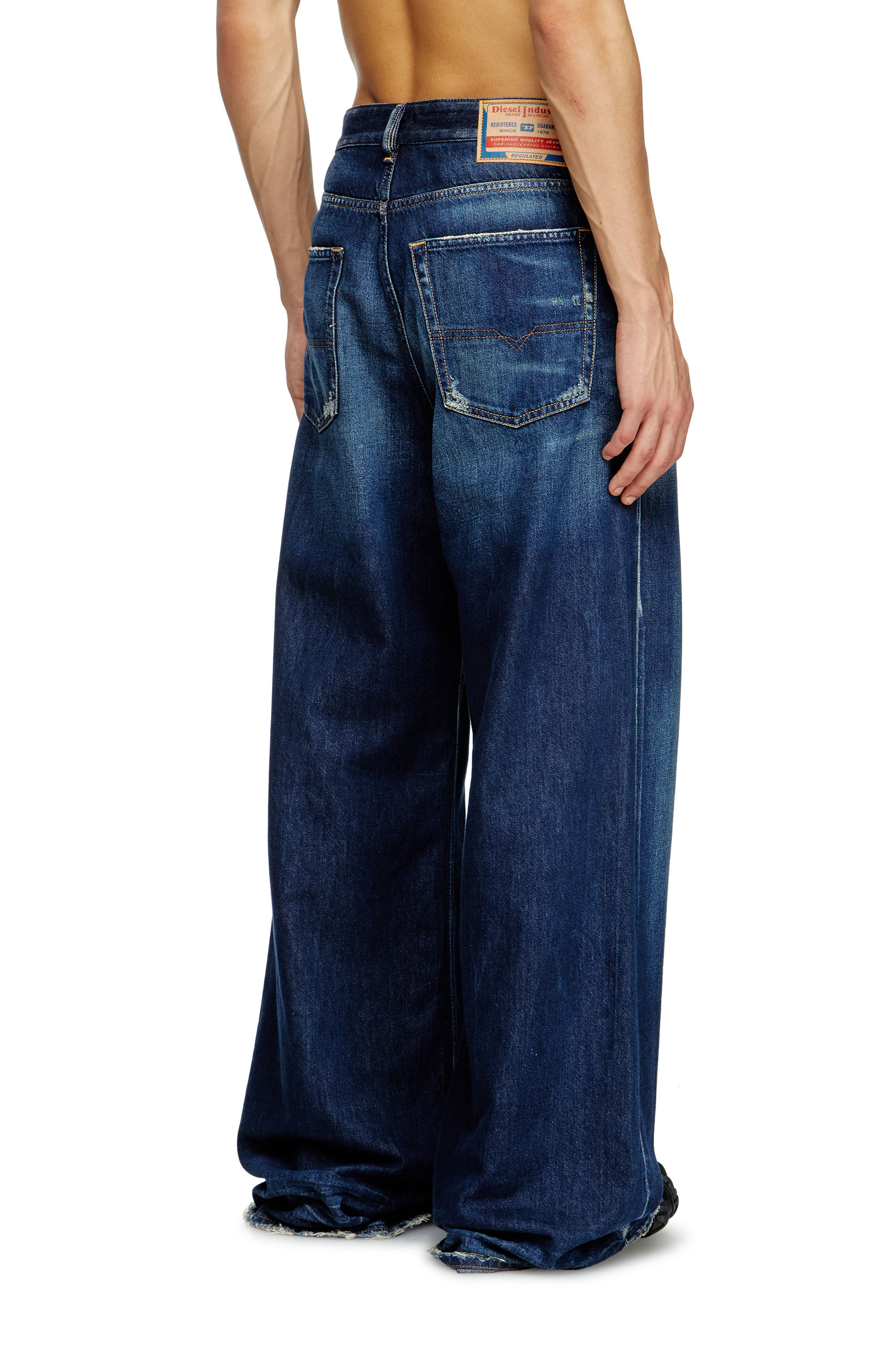 Diesel - Male's Relaxed Jeans D-Rise 09M06, ダークブルー - 4