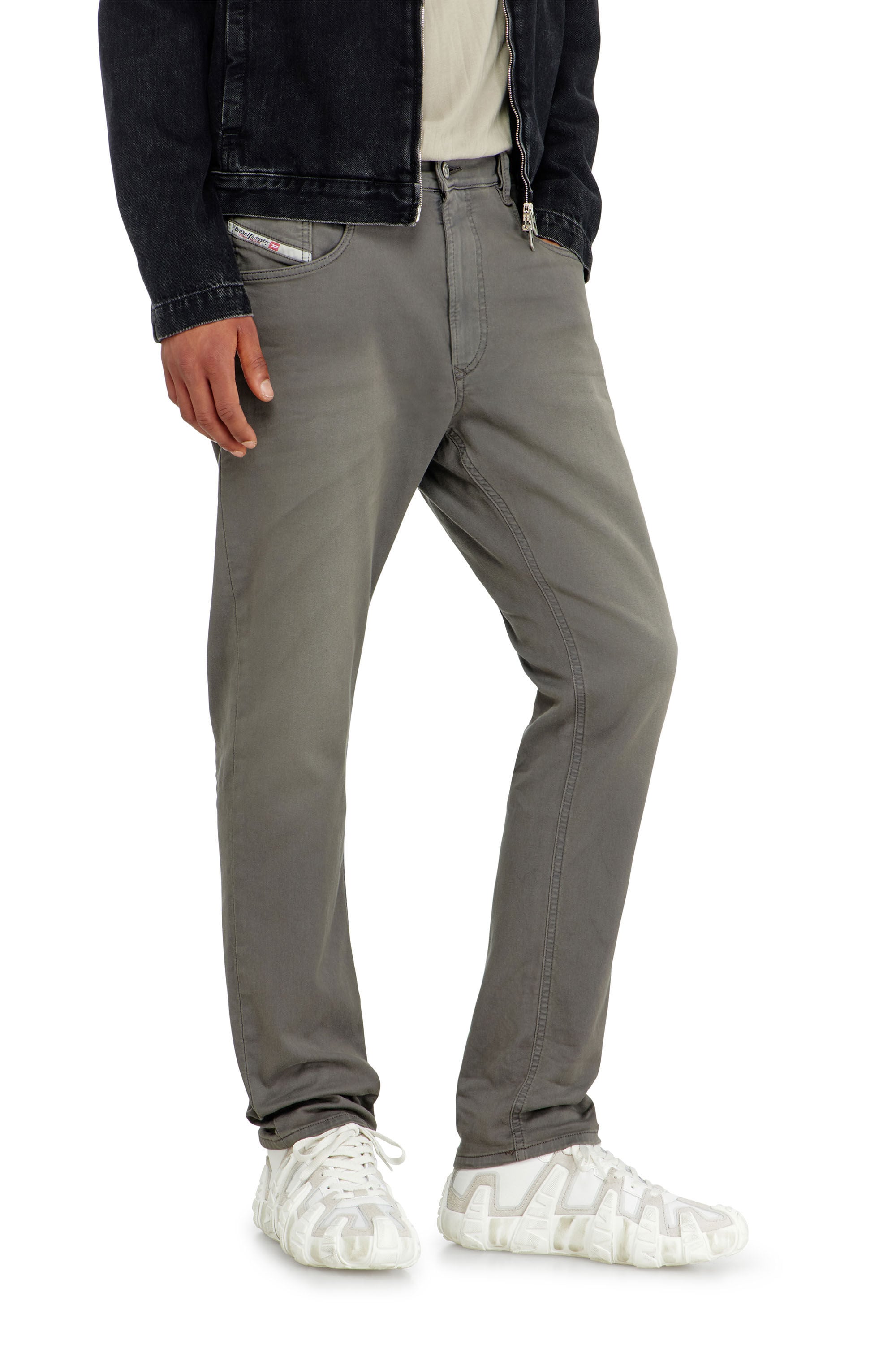 Diesel - Male's Regular 2032 D-Krooley-BW Joggjeans&reg; 0670M, グレー - 5