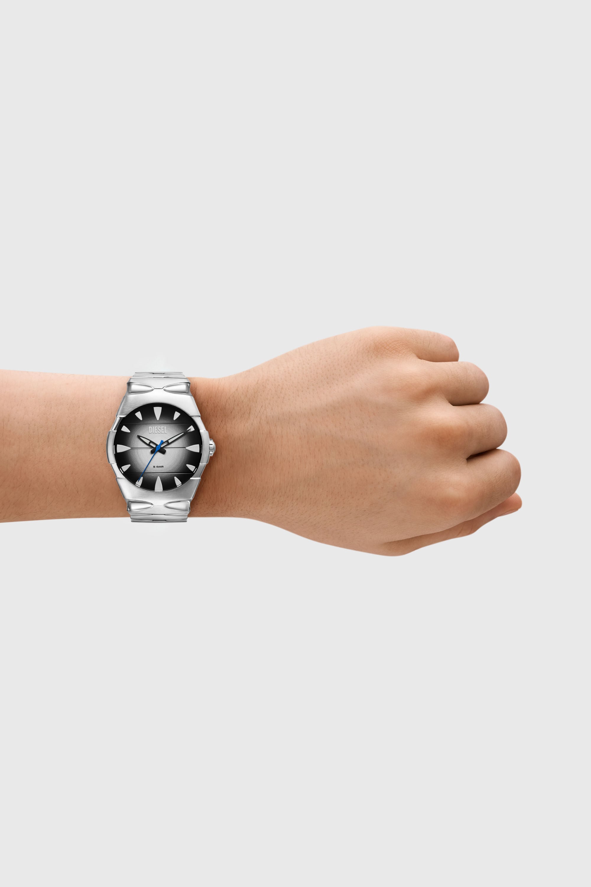 Diesel - DZ2224 WATCH, Male's D-Sruptor Three-Hand Stainless Steel Watch in シルバー - 4