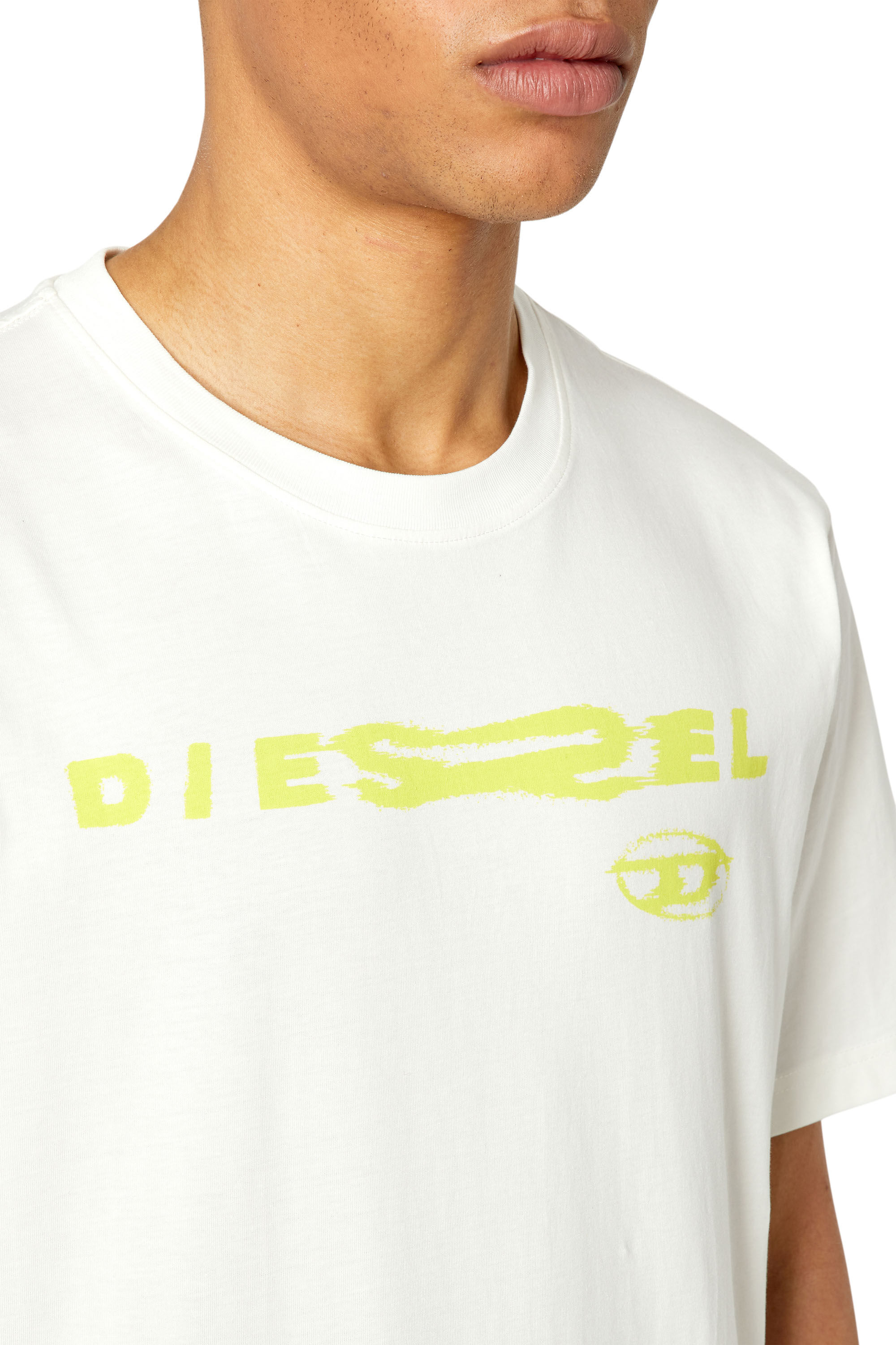 Diesel - T-JUST-G9, Male's Tシャツ グラフィック in ホワイト - 4
