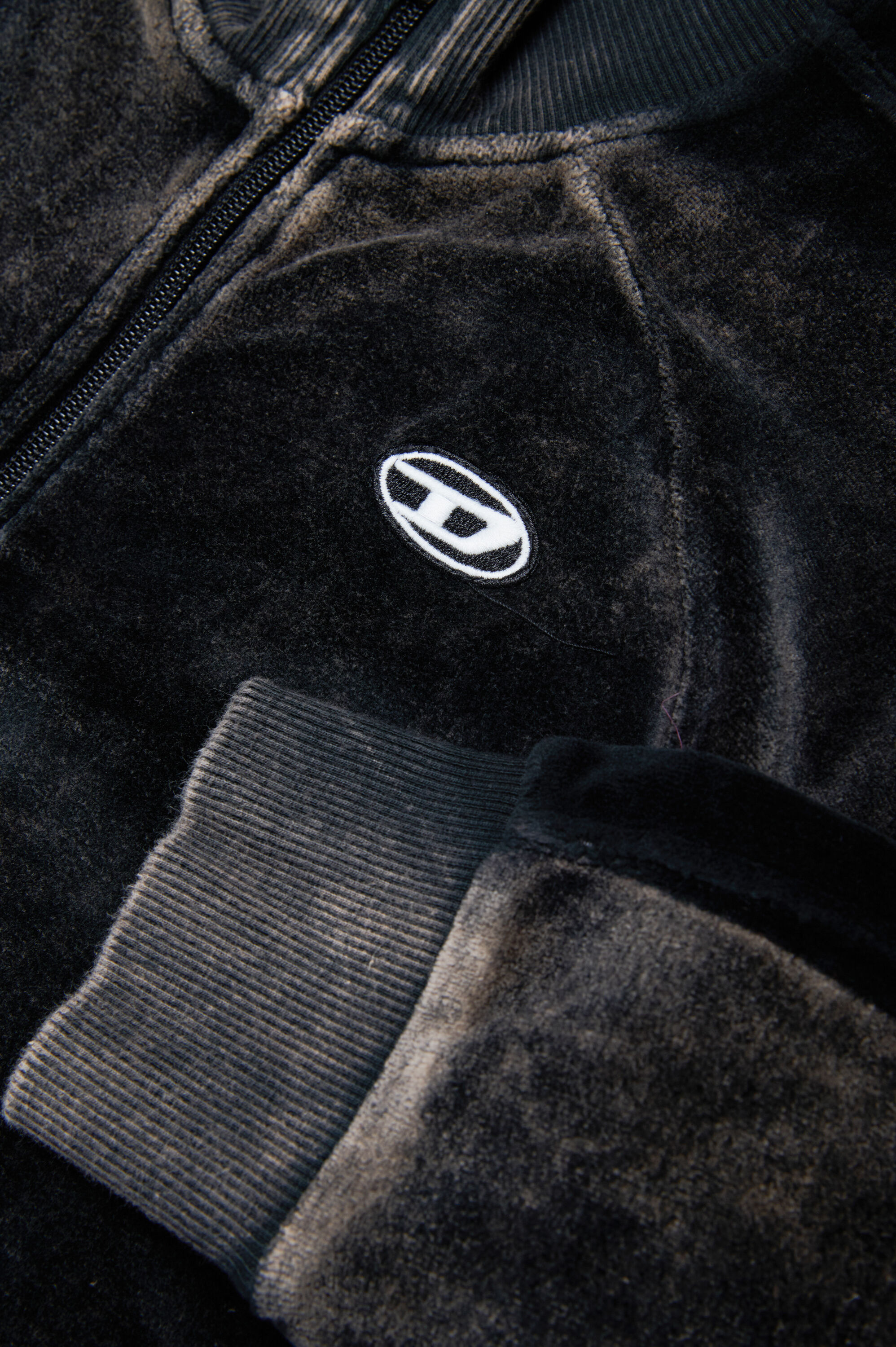 SRABAND Faded zip-up sweatshirt｜ブラック｜ガールズ｜DIESEL