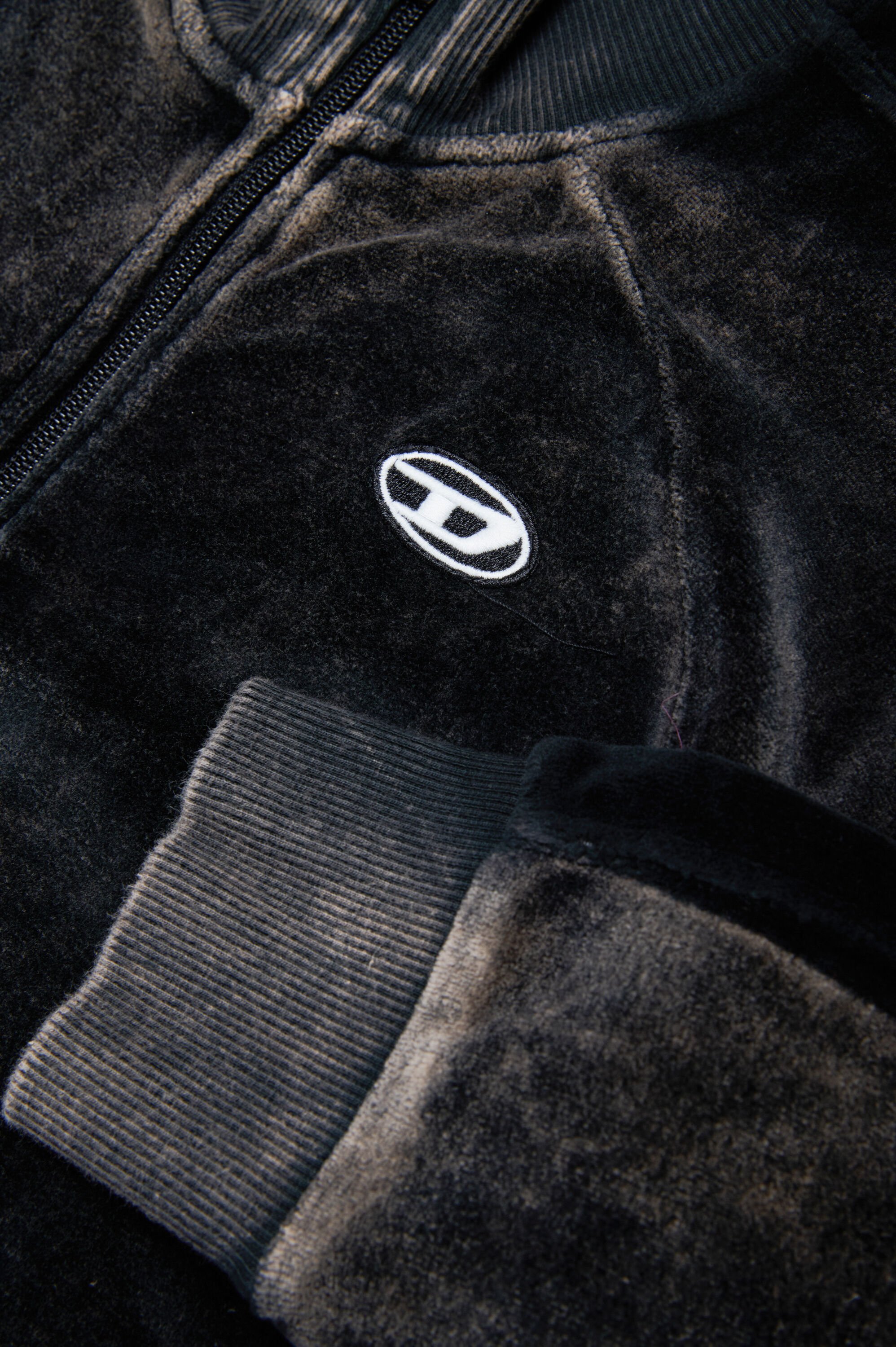 SRABAND Faded zip-up sweatshirt｜ブラック｜ガールズ｜DIESEL 