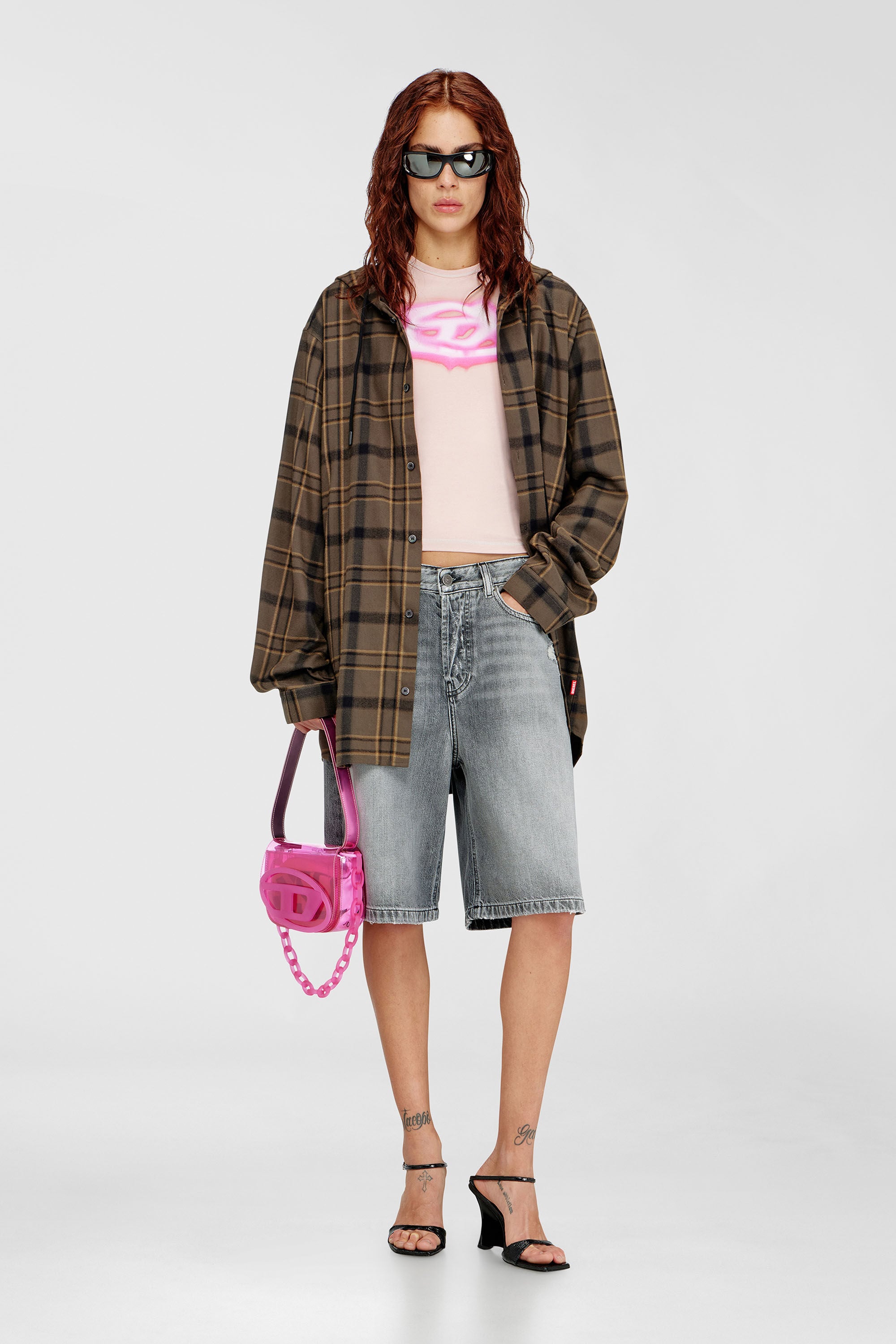 Diesel - DE-SIRE-SHORT, Female's デニムショートパンツ in グレー - 1
