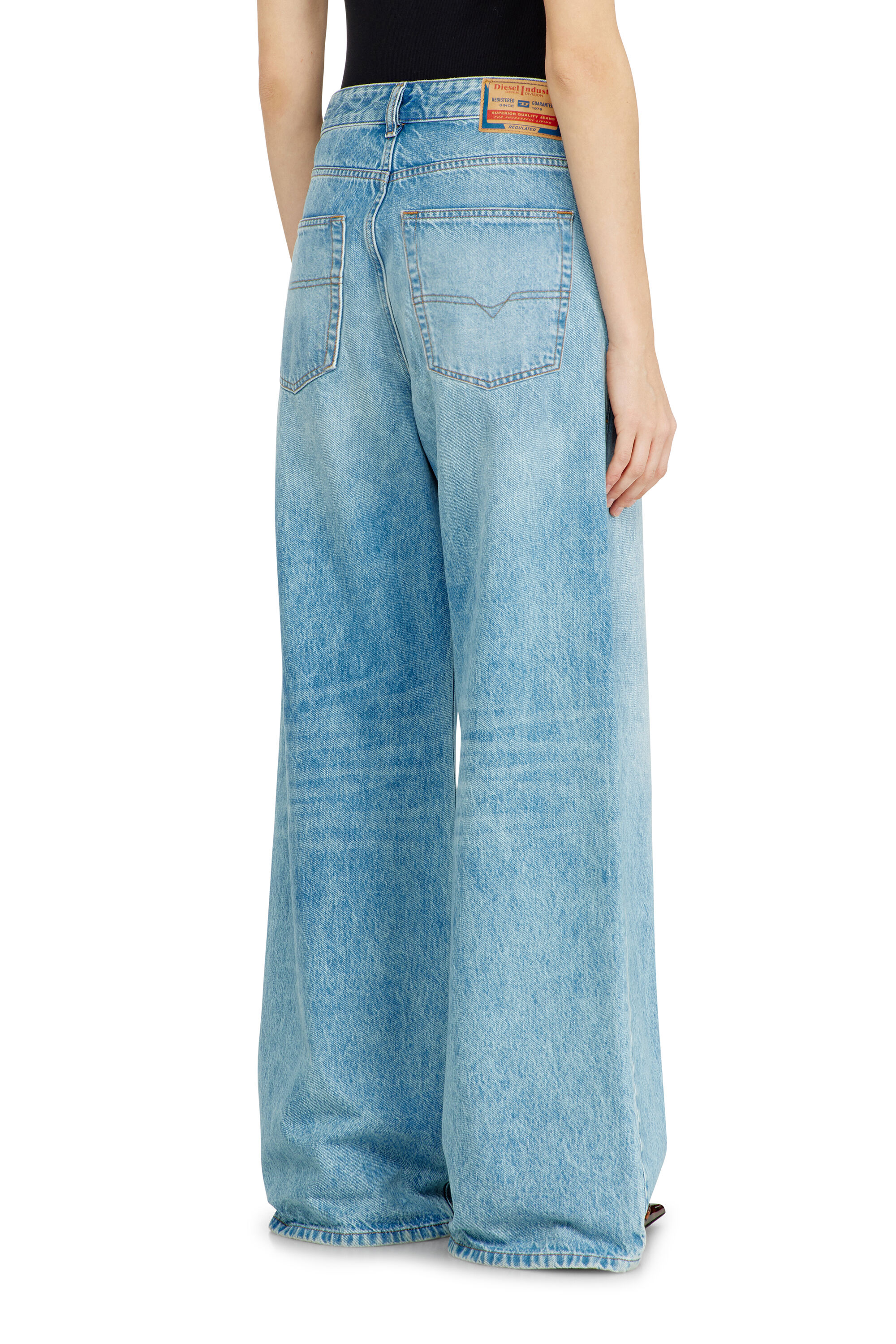 DIESEL ライトブルー ストレートジーンズ ストレート Jeans - 1996 D-Sire 09i29｜ウィメンズ｜ライトブルー