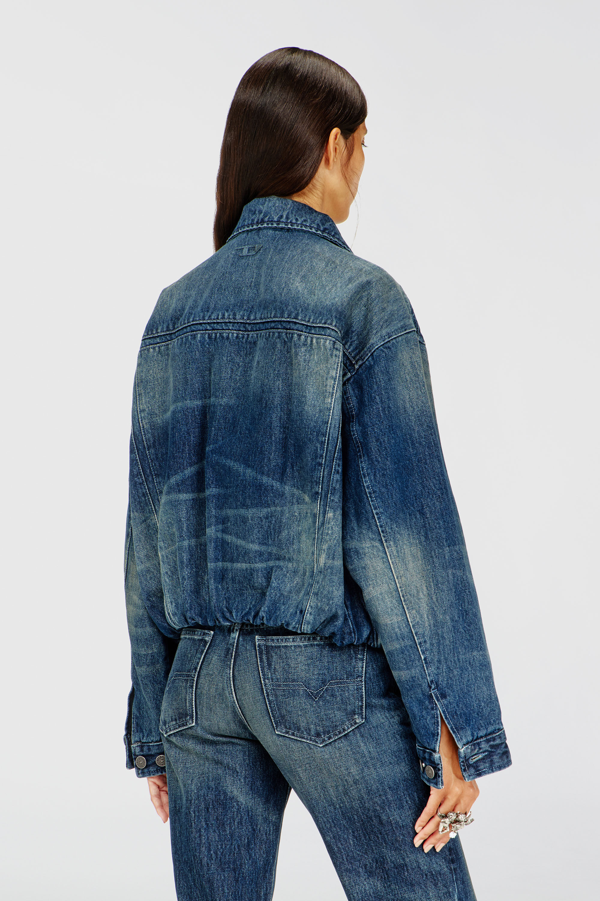 Diesel - DE-MORVI-FSJ, Female's Elasticated trucker jacket in denim in ミディアムブルー - 5