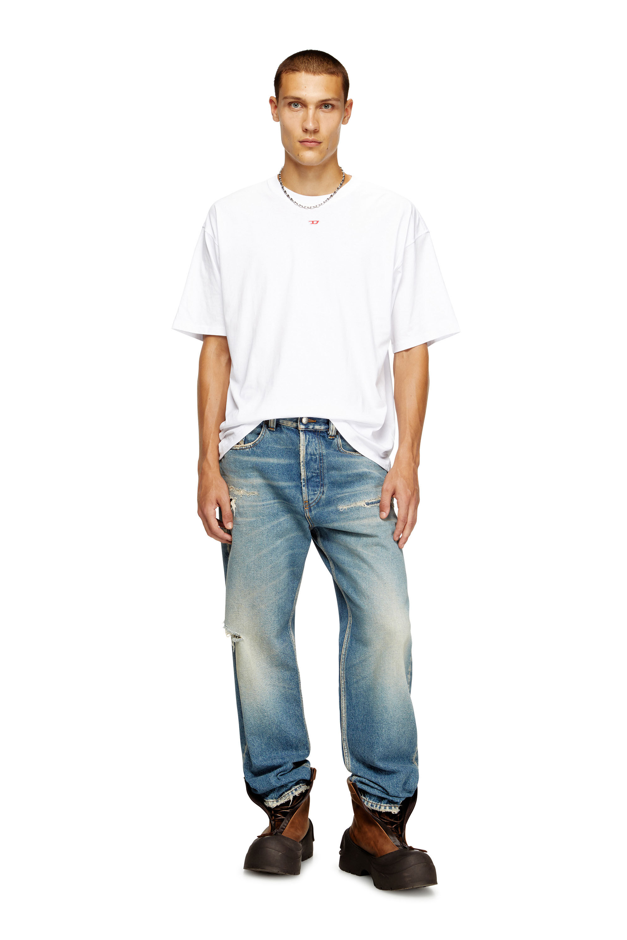 Diesel - T-BOXT-D, Unisex's T-shirt with embroidered D patch in ホワイト - 1