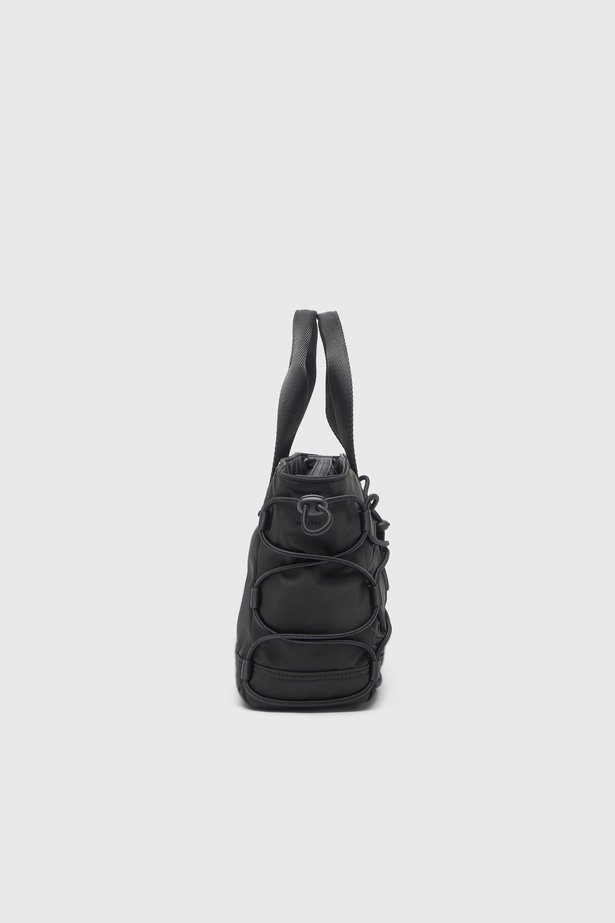 美品 DIESEL ハンドバッグ トートバッグ ステッチロゴ ブラック ナイロン TECH-D TOTE S X トートバッグ｜ブラック｜ウィメンズ｜DIESEL