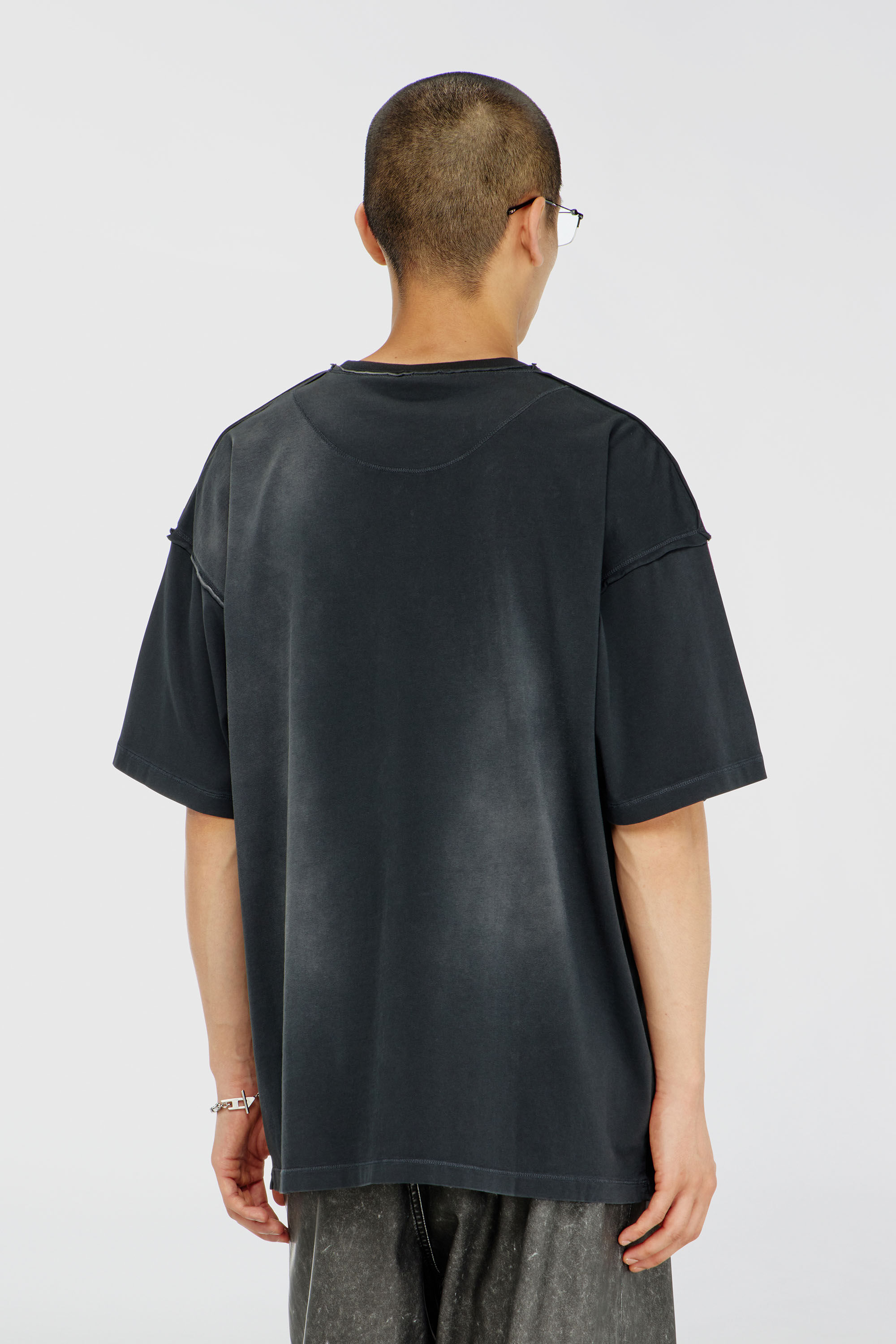 Diesel - T-POCK, Male's Tシャツ in ブラック - 4