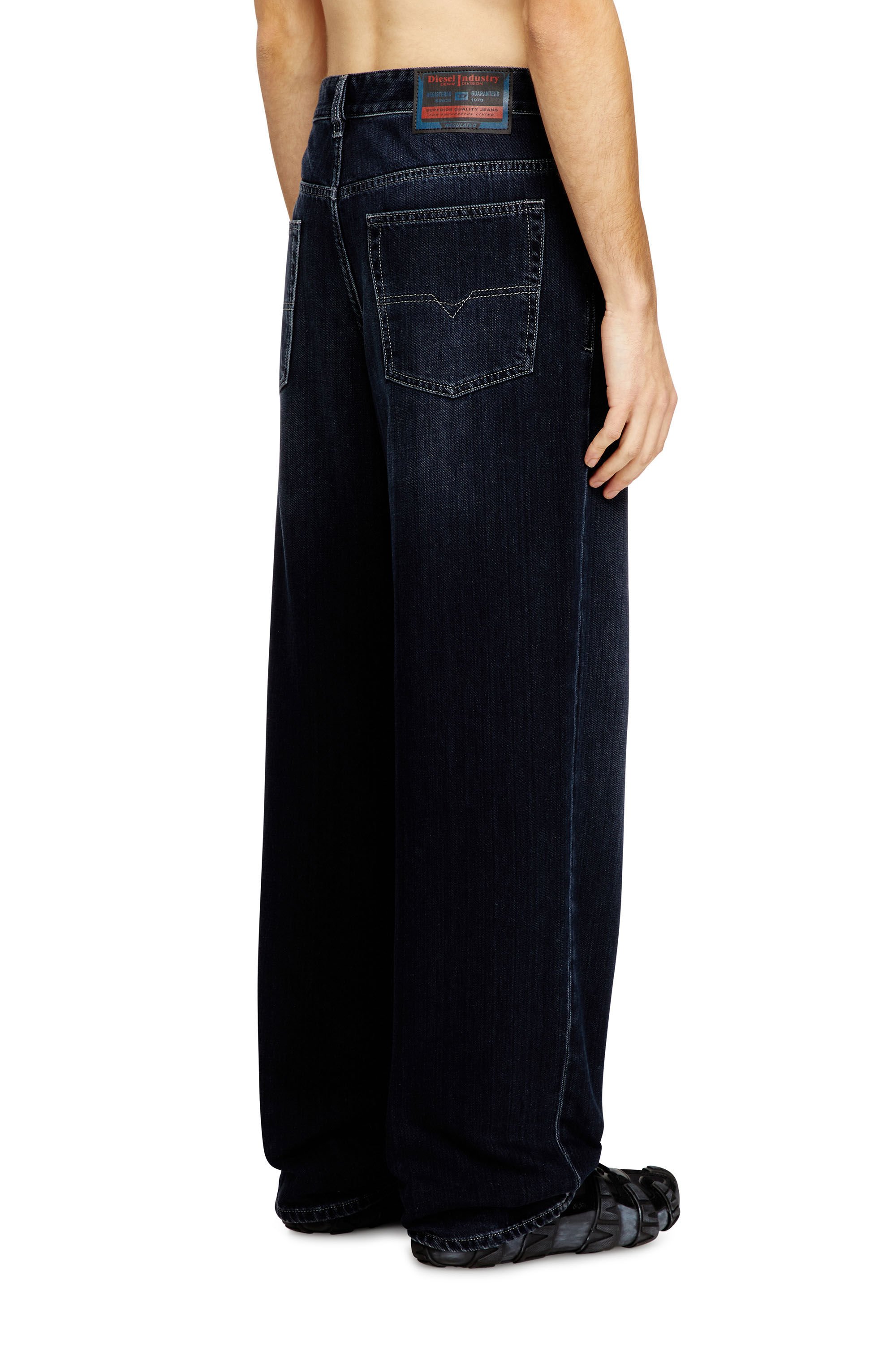 Diesel - Male's Relaxed Jeans 2001 D-Macro 09Q19, ダークブルー - 4