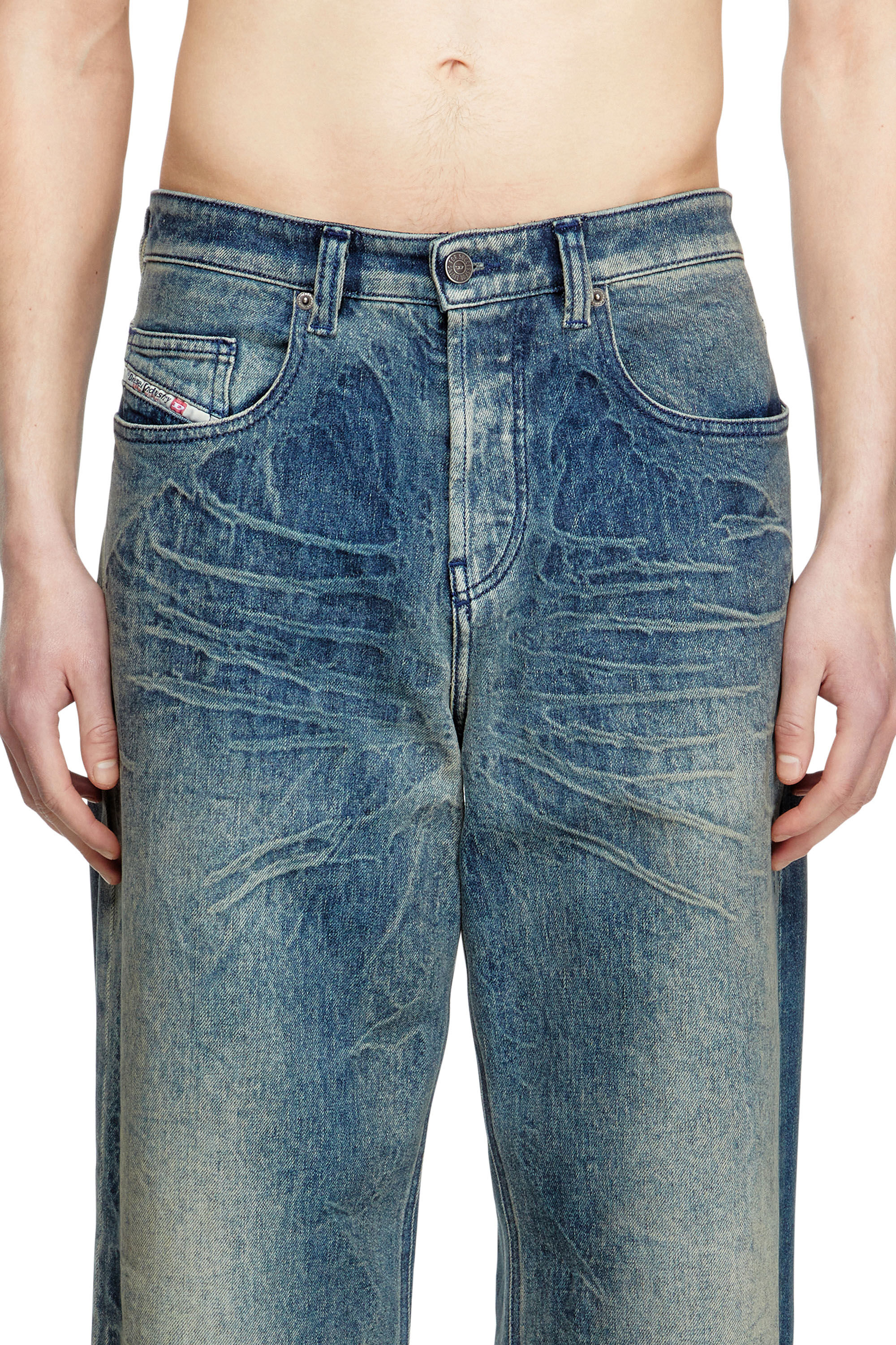 Relaxed Jeans - 2001 D-Macro | ダークブルー | メンズ | DIESEL