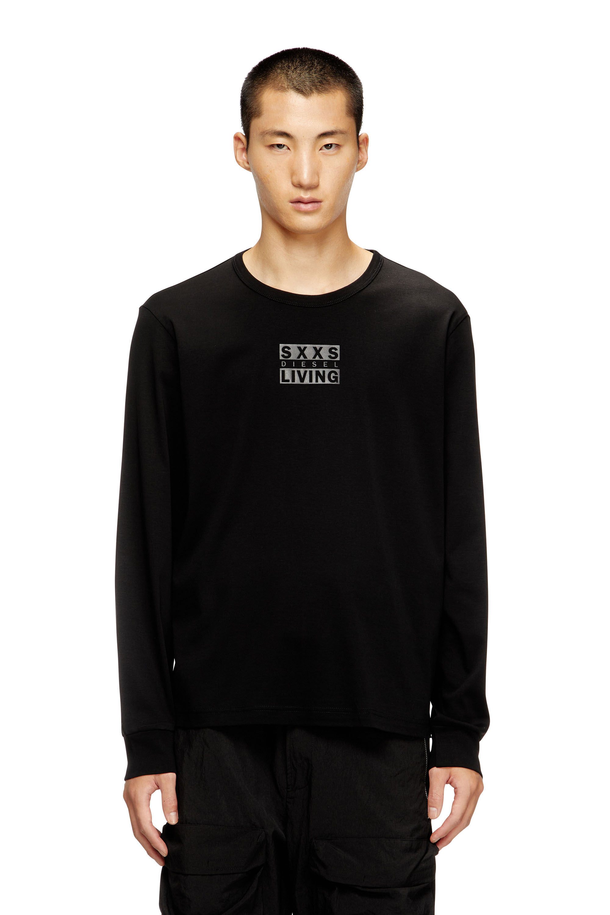DIESEL ブラックベルベット長袖Tシャツ 0441d88b1687265484afa9366de175