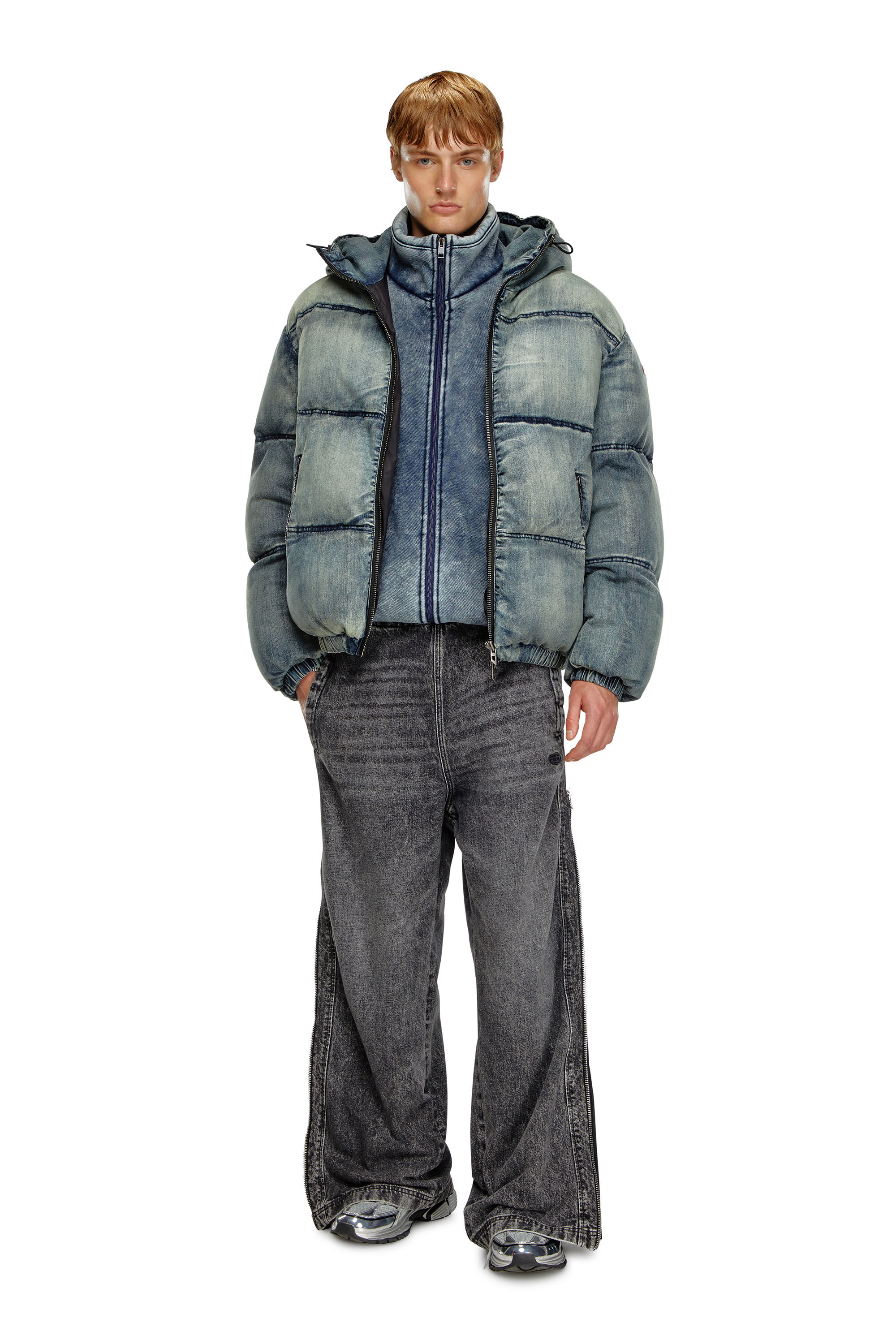 W-MONS Puffer jacket in treated denim｜ブルー｜メンズ｜DIESEL