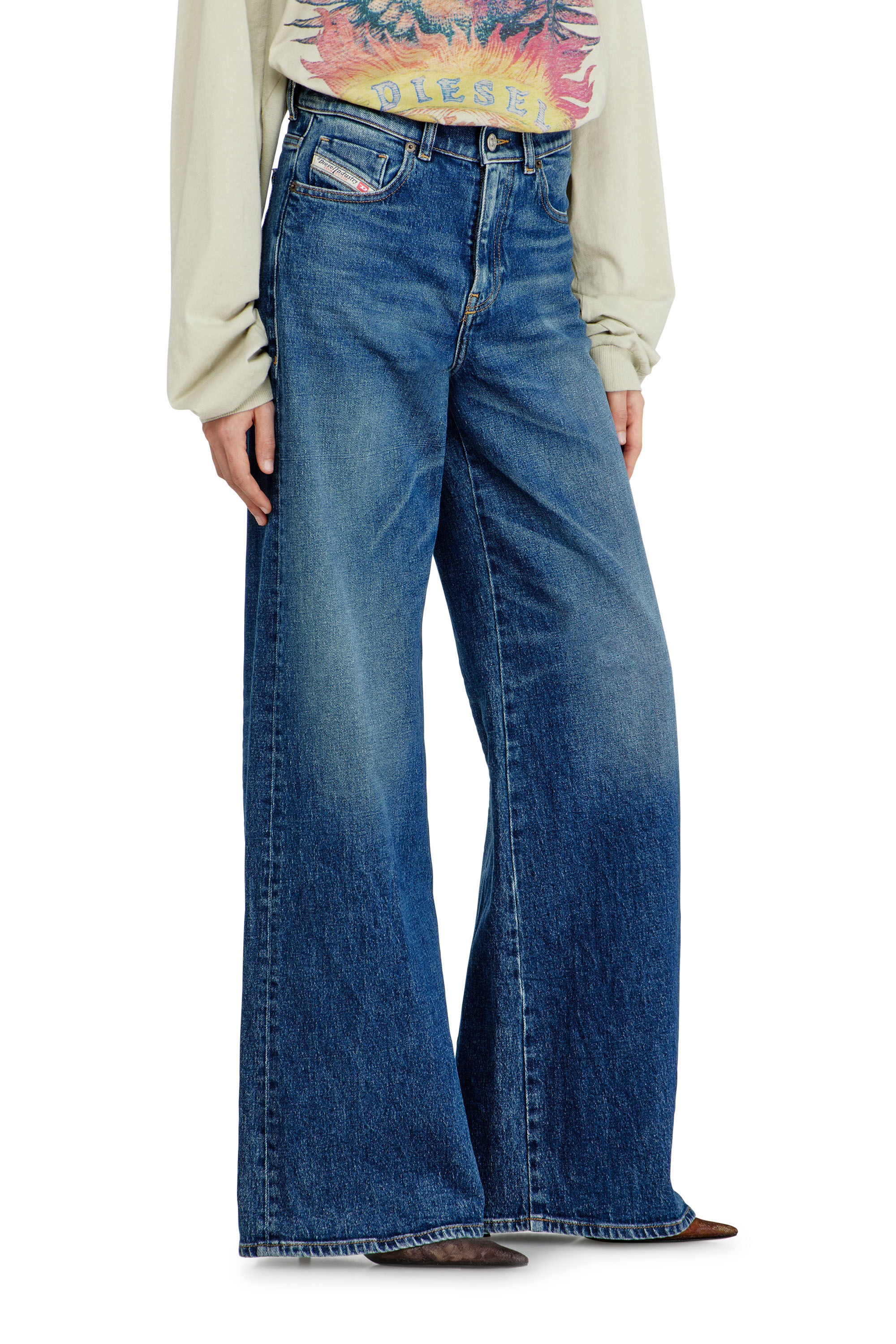 Diesel - Female's Flare Jeans 1978 D-Akemi 09L21, ミディアムブルー - 7