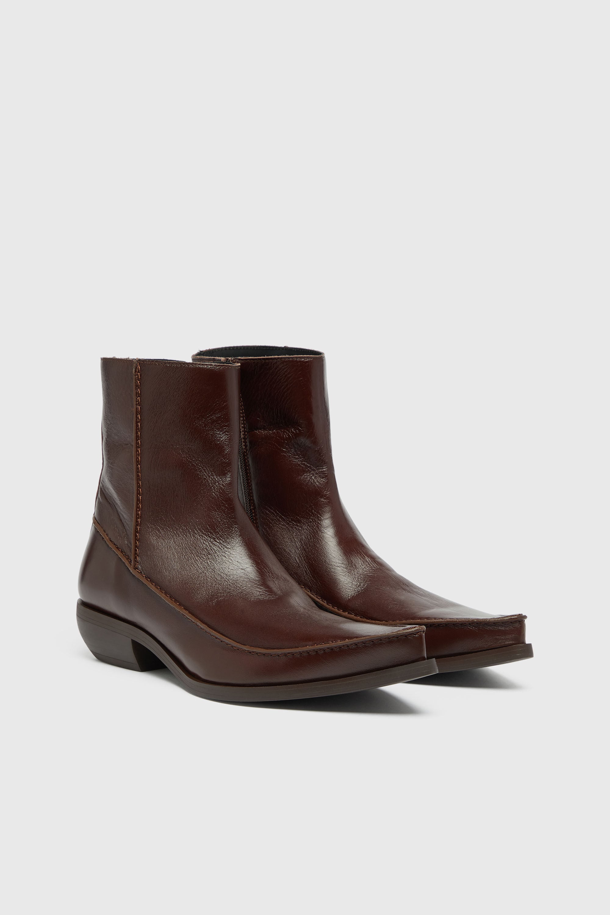 Diesel - D-FRIDO-30-TR, Male's D-Frido-Western ankle boots in leather in null - 2