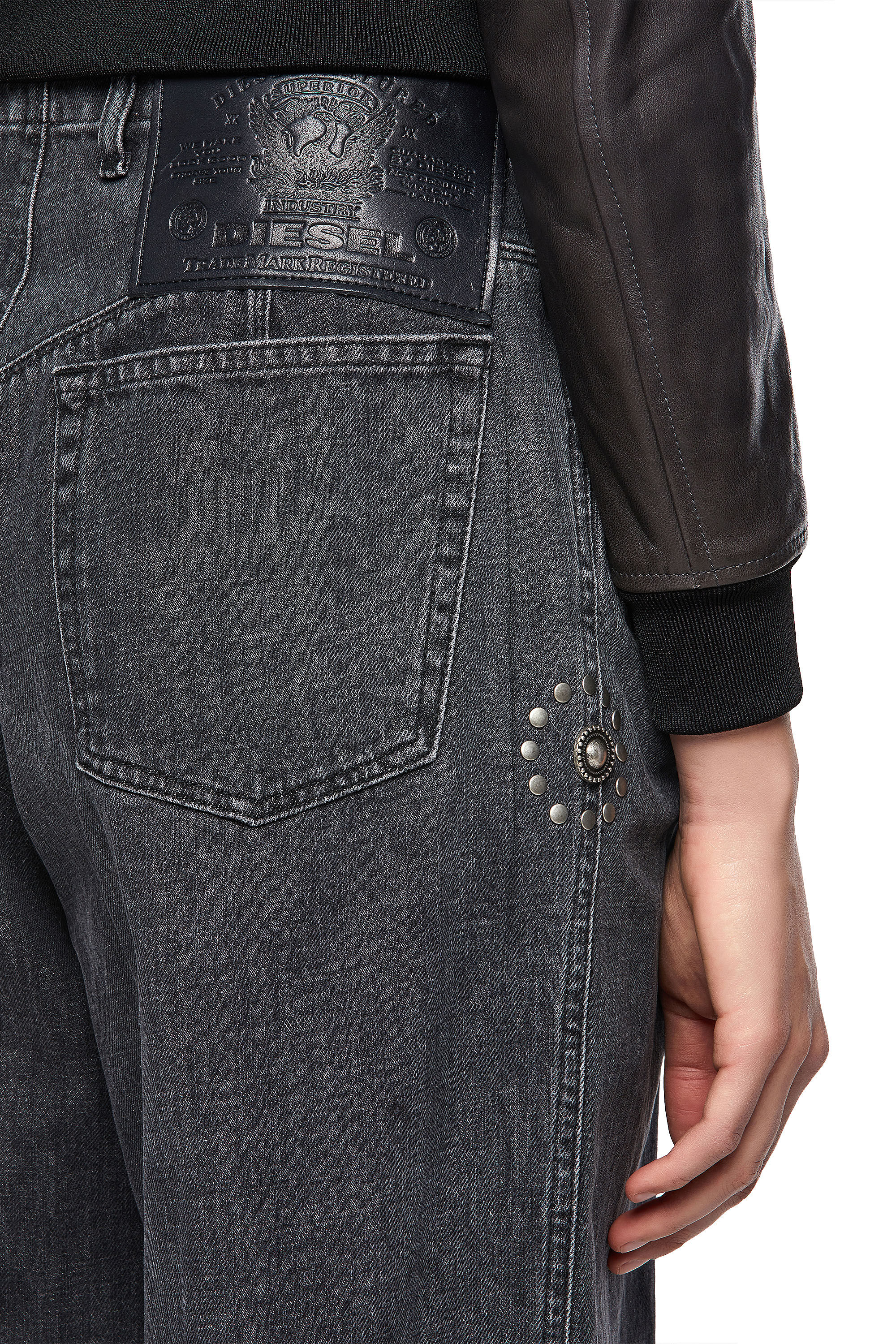 Diesel - D-Concias 09A69 Boyfriend Jeans,  - Image 6