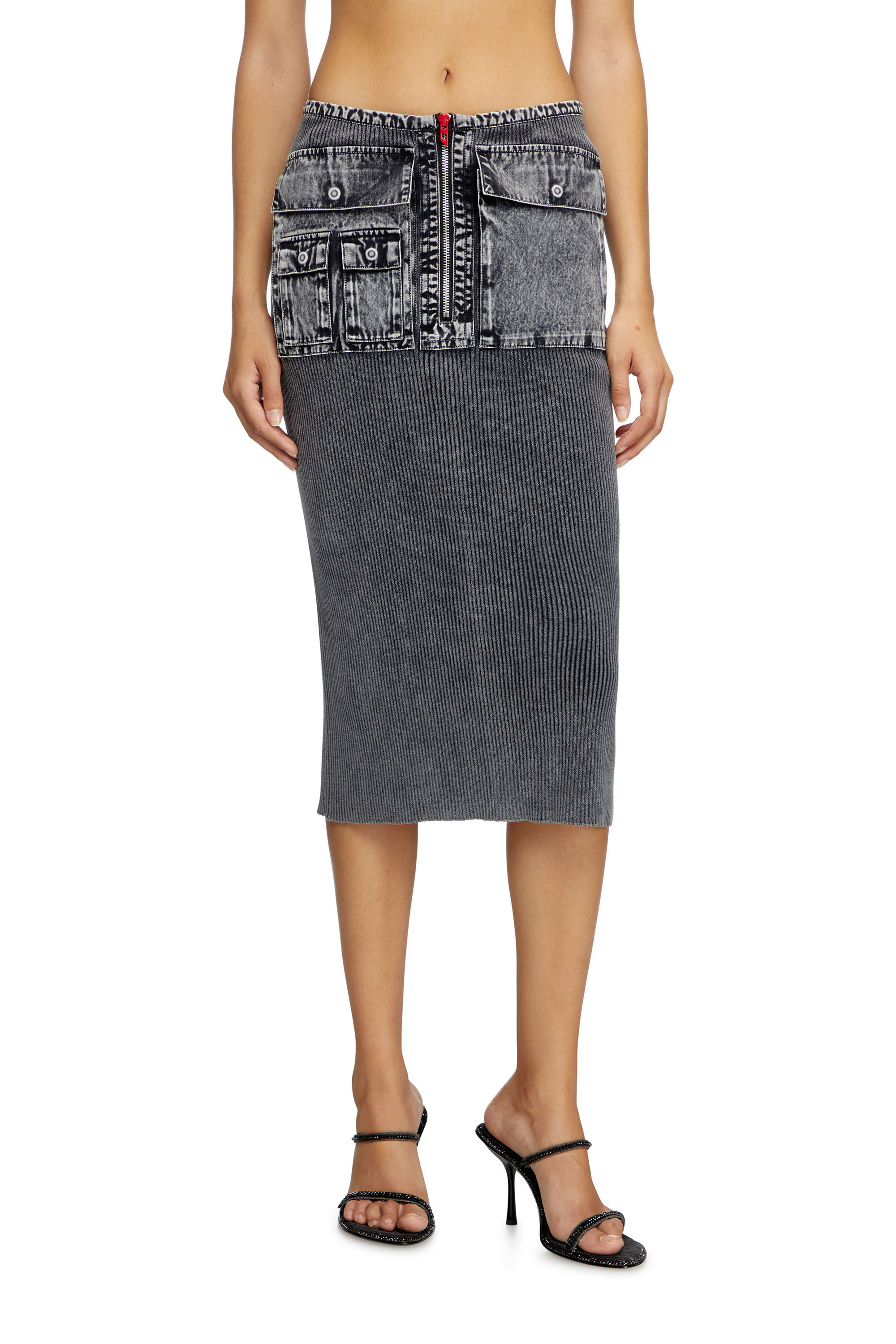 Diesel - M-MERYN, Female's Knit midi skirt with denim cargo pockets in ダークグレー - 3