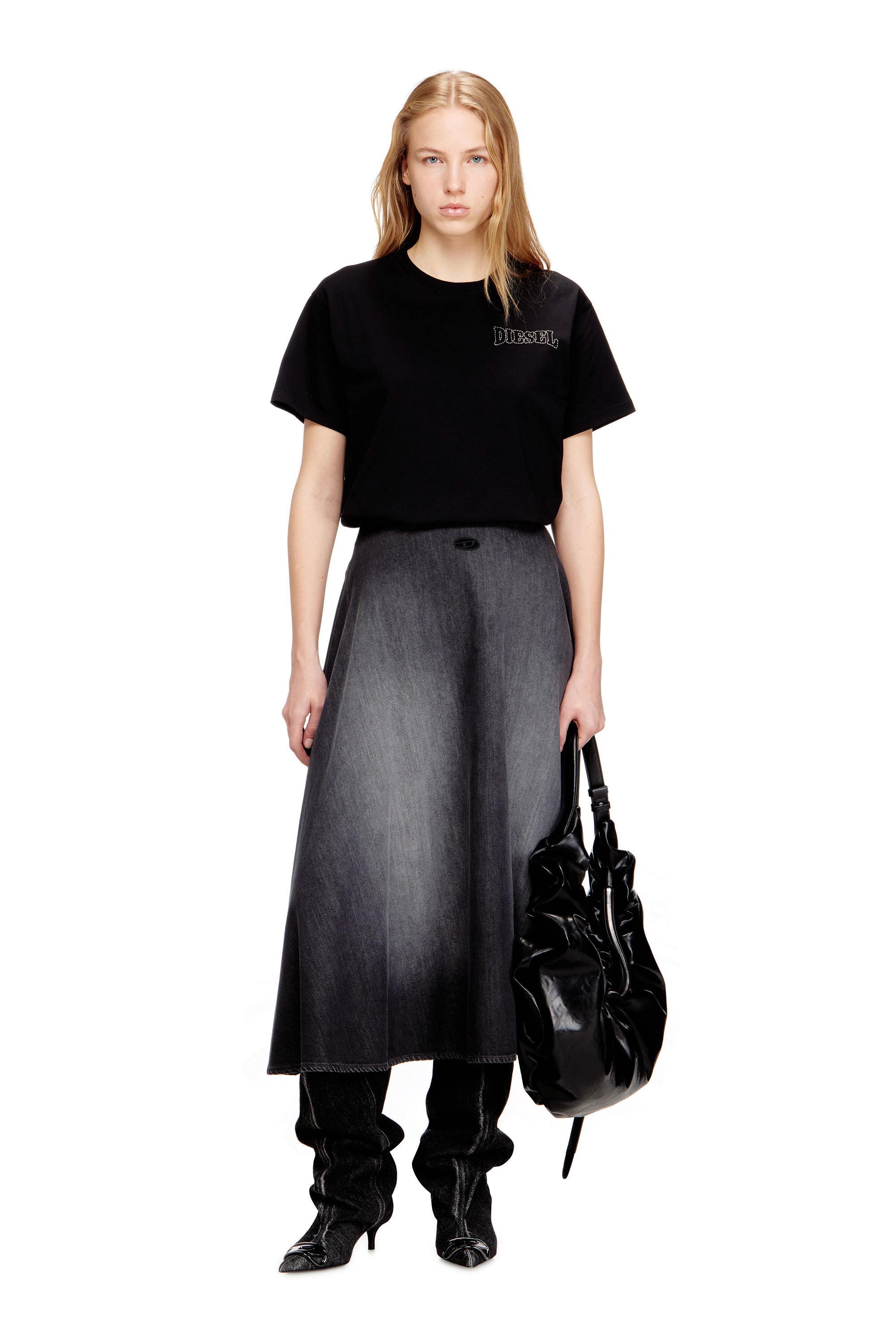 Diesel - T-NORMY-S17, Female's Tシャツ in ブラック - 1