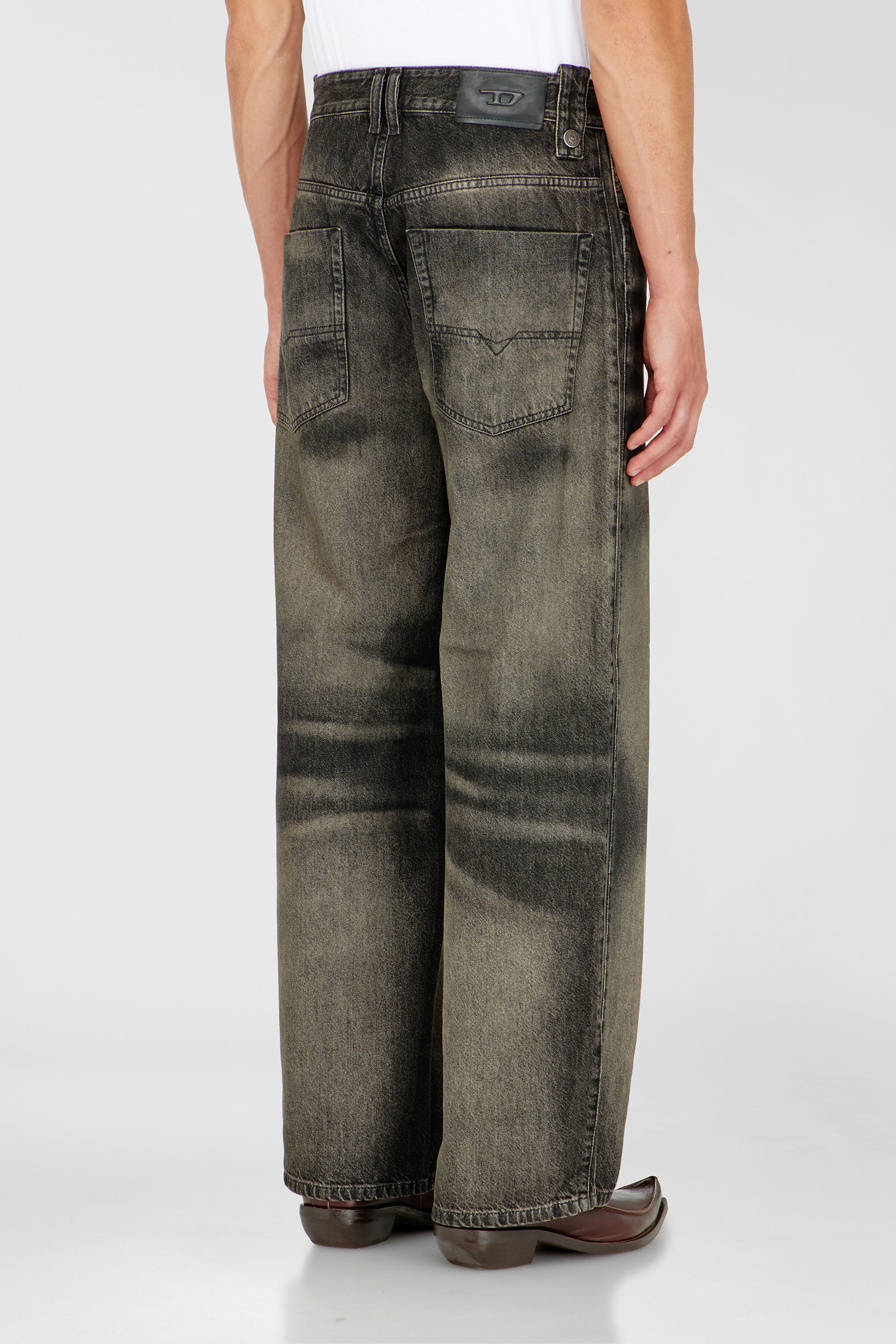 Diesel - Unisex's Relaxed Jeans 1982 D-Hakou 09R33, ブラック/ダークグレー - 5