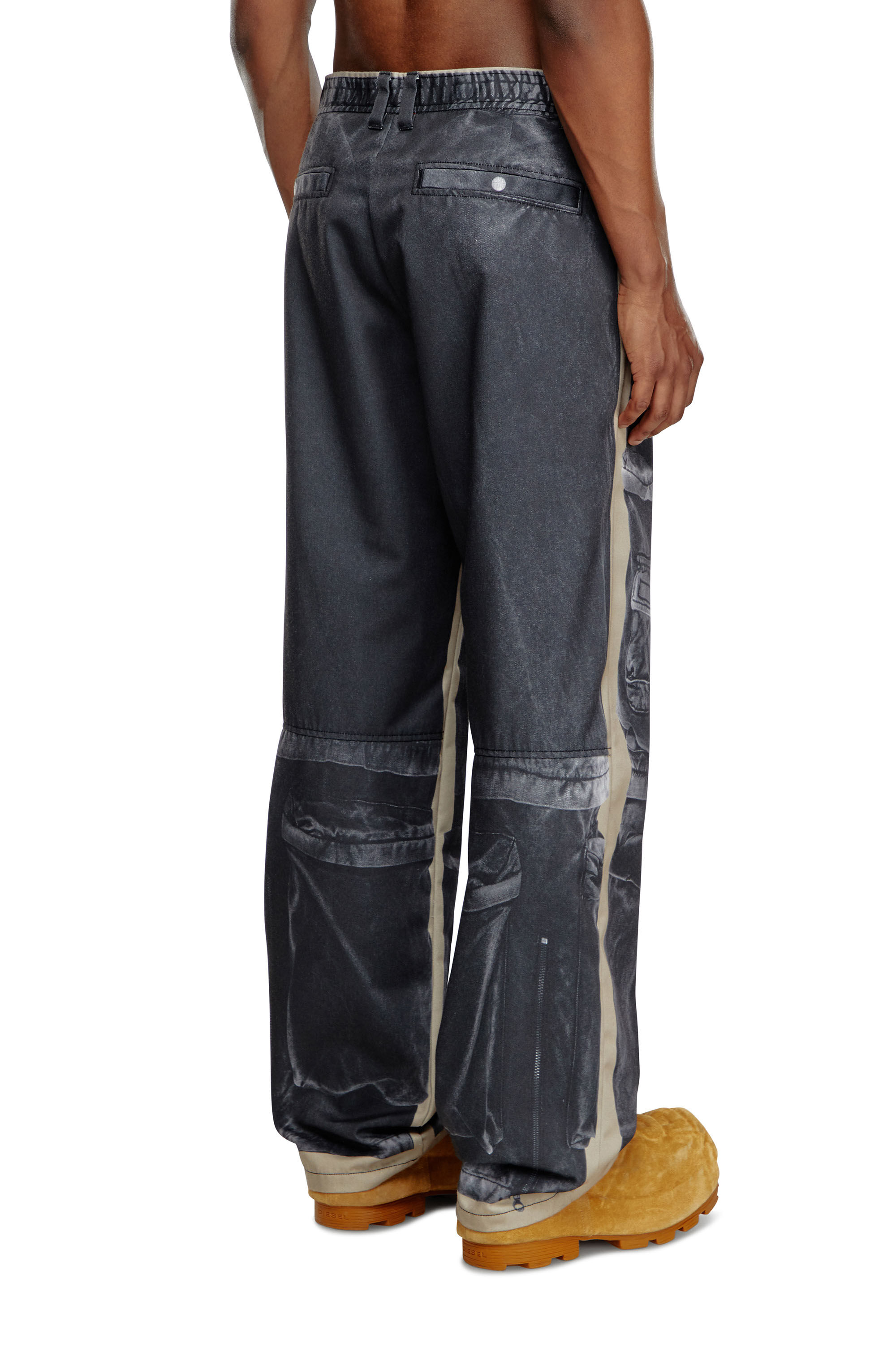 P-SCHULZ Twill trousers with cargo pant print｜ブラック｜メンズ 