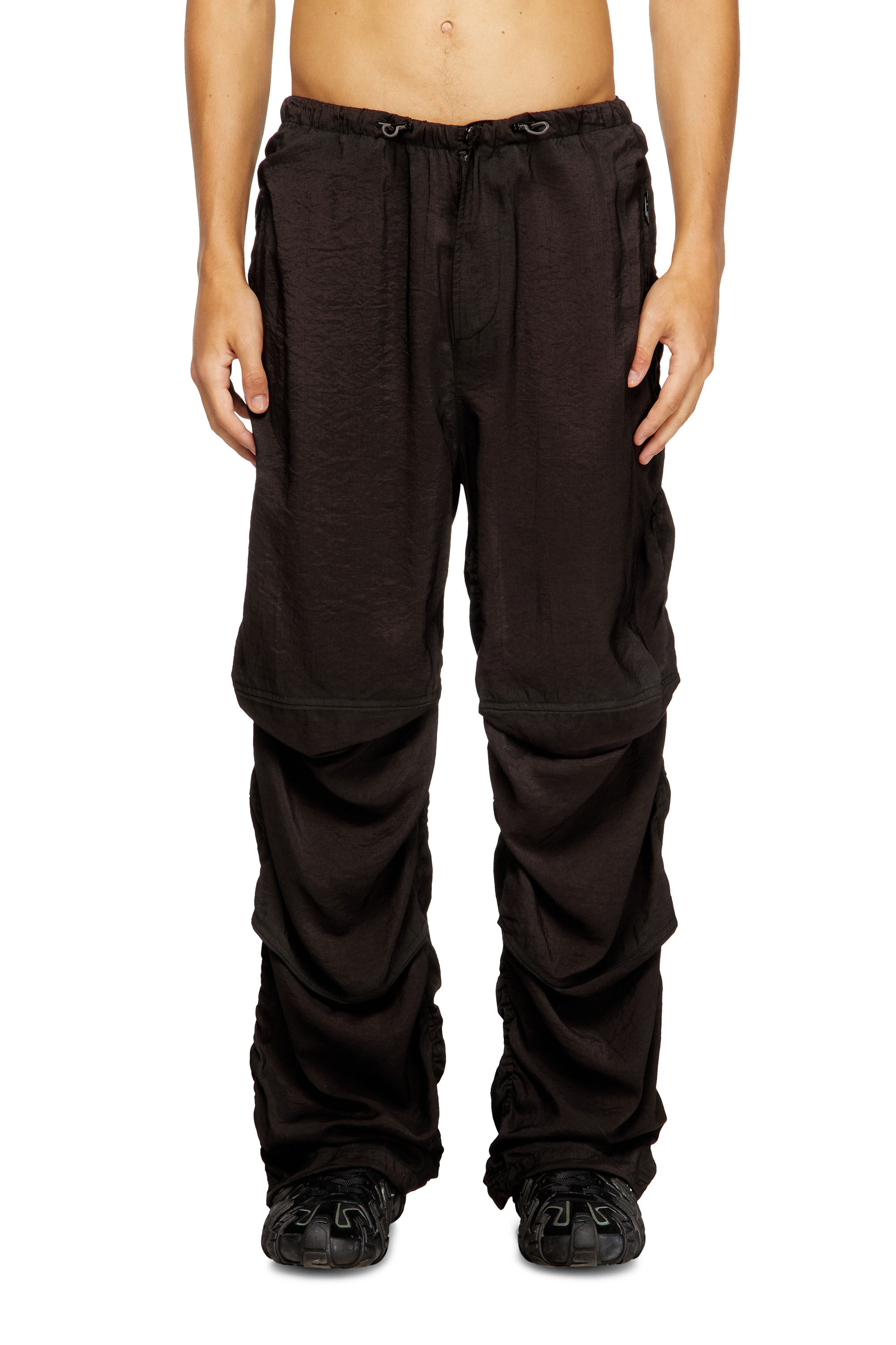 Diesel - P-DAILY, Male's Utility pants in light, crinkled fabric in ブラック - 1