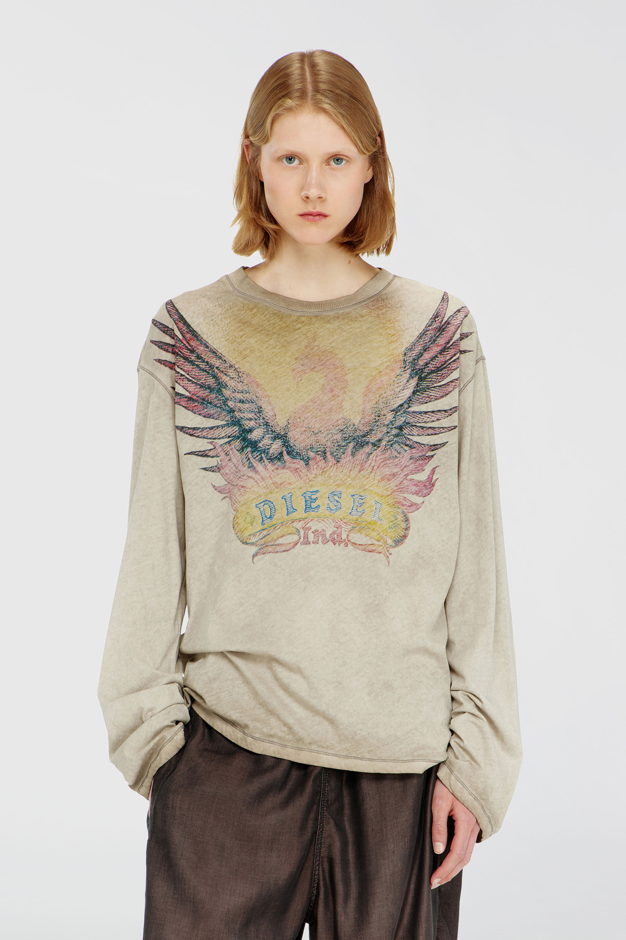 Diesel - T-HILARY-LS-AA2, Female's 長袖Tシャツ in ベージュ - 3