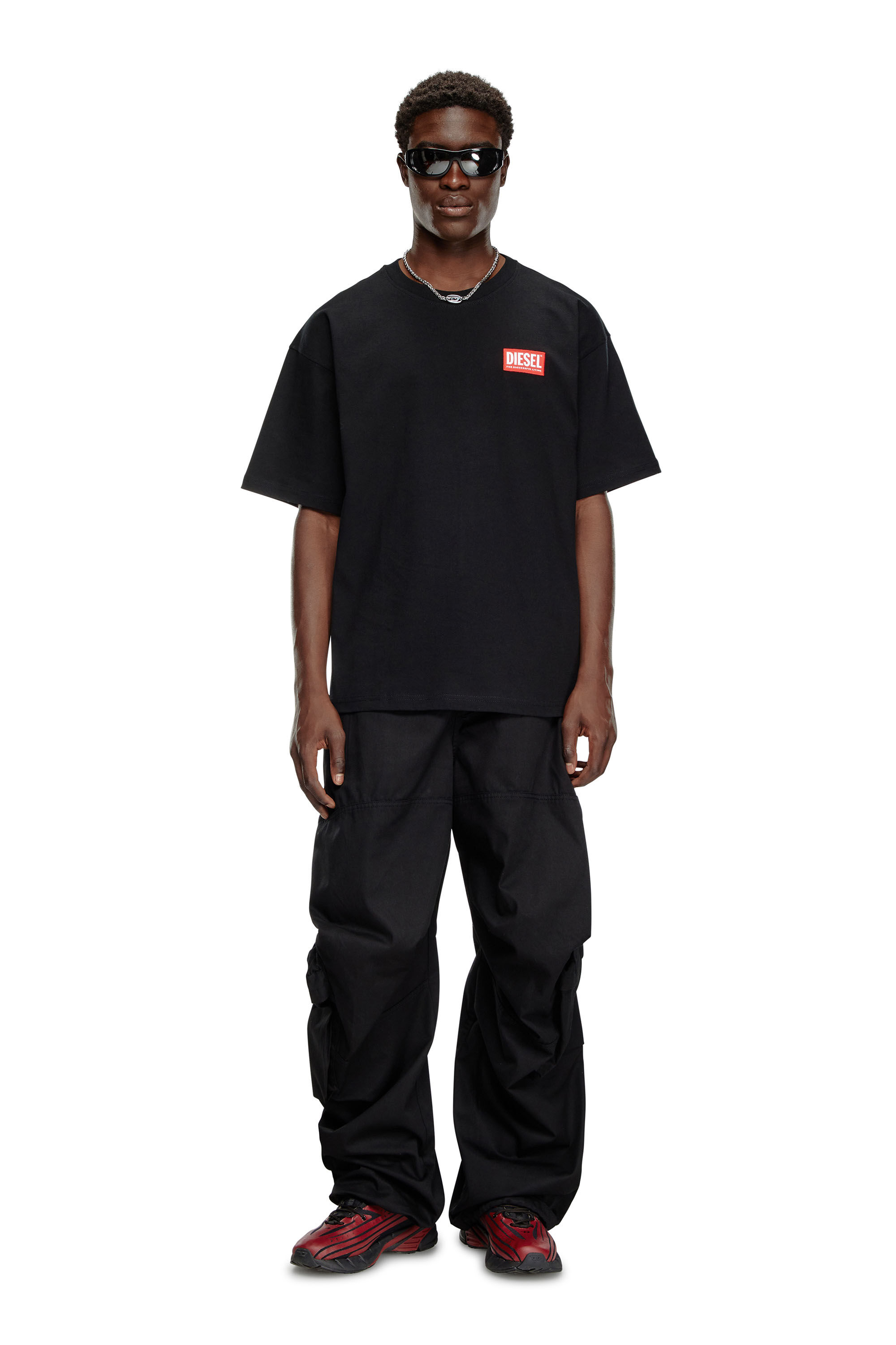 Diesel - T-BOXT-LAB, Male's T-shirt with jacquard logo patch in ブラック - 1