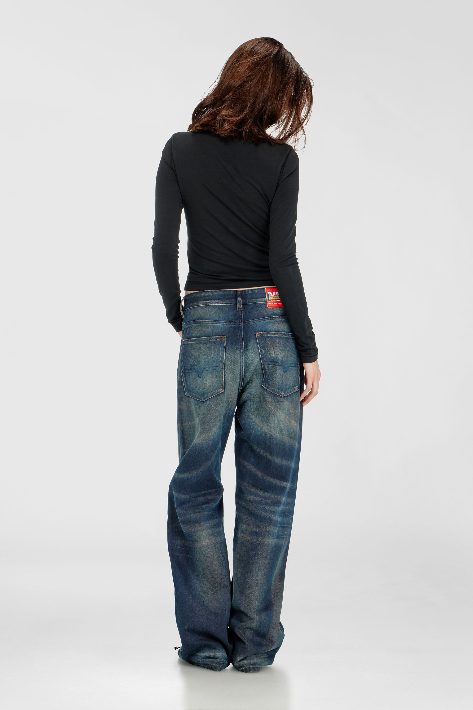 Diesel - Female's Relaxed Jeans 1990 D-Waigee 09R09, ダークブルー - 3