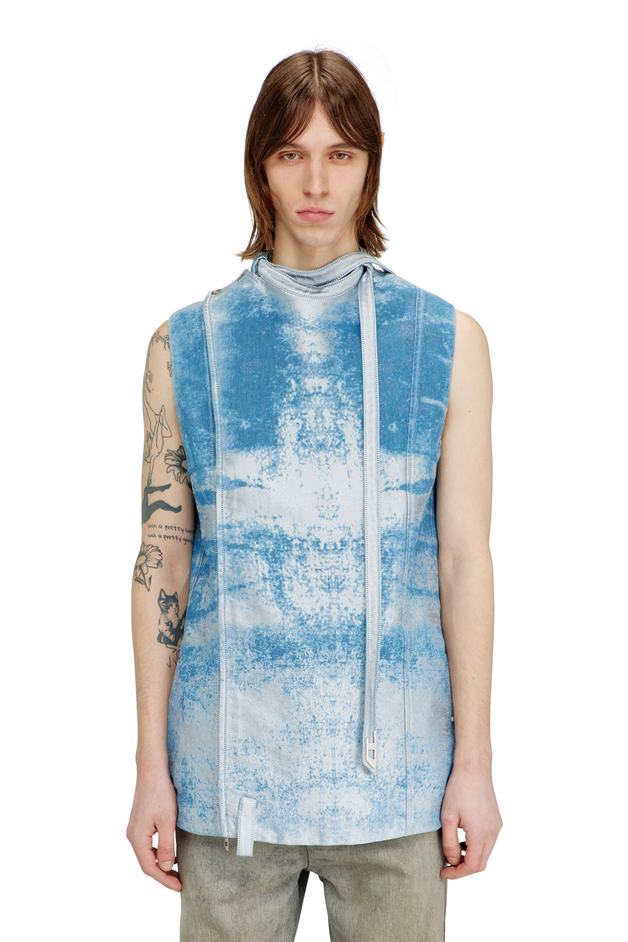 Diesel - D-LORMIL-FSI, Male's Sleeveless vest in coloured satin denim in ライトブルー - 3