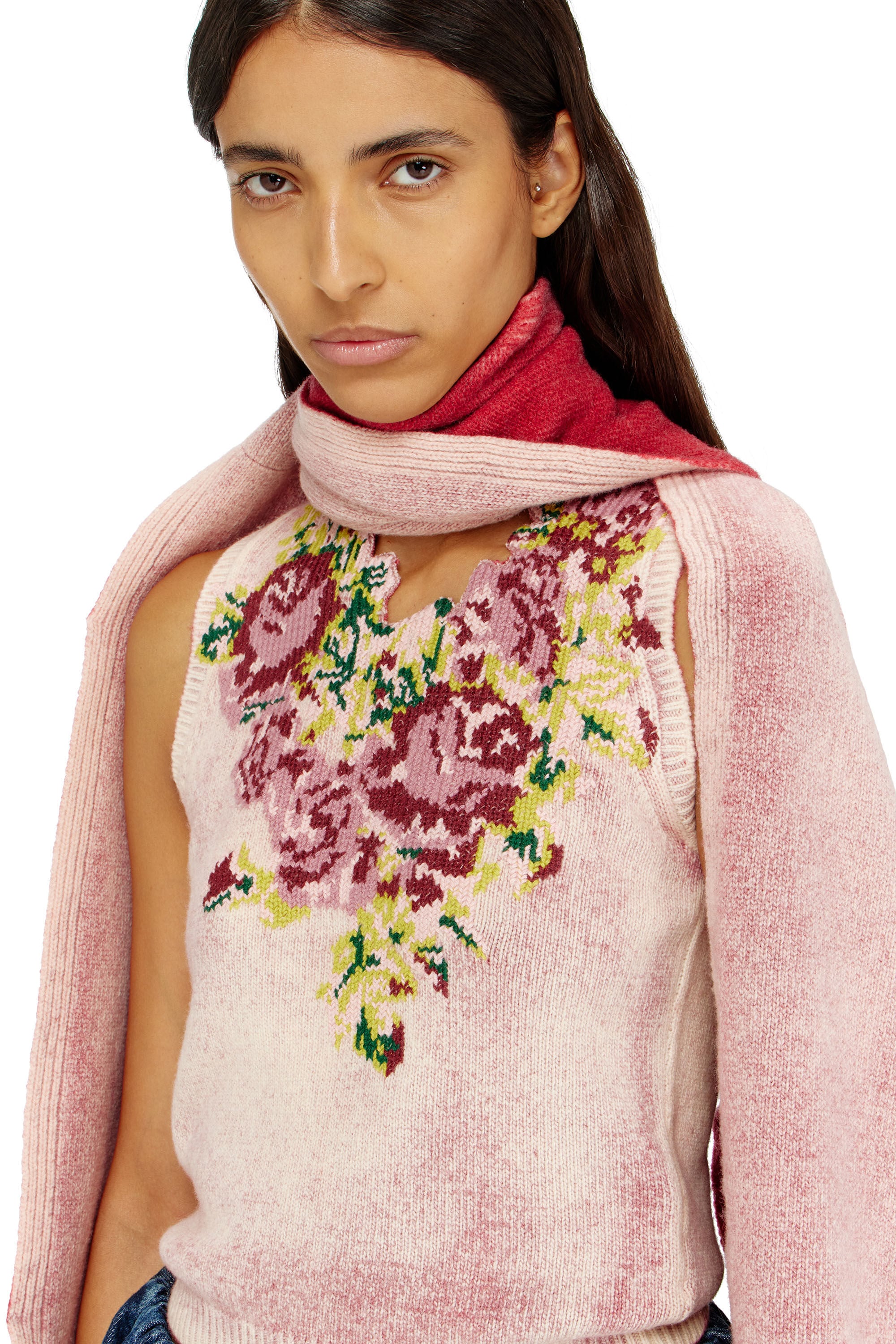 Diesel - M-RARIS, Female's Knit vest in floral wool-blend knit in ピンク / ホワイト - 5