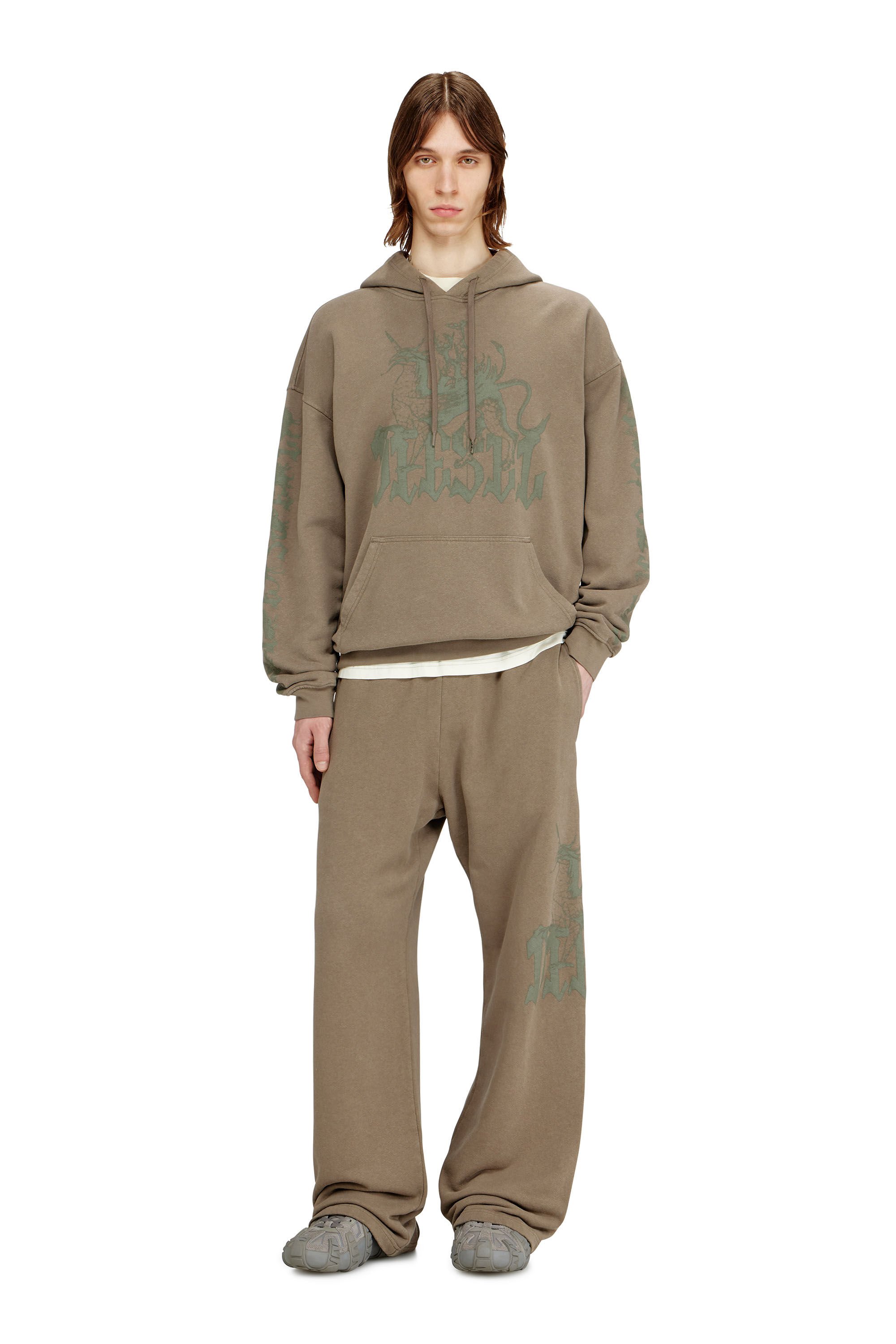 Diesel - P-GRO, Male's Treated sweatpants with logo print in ブラウン - 4