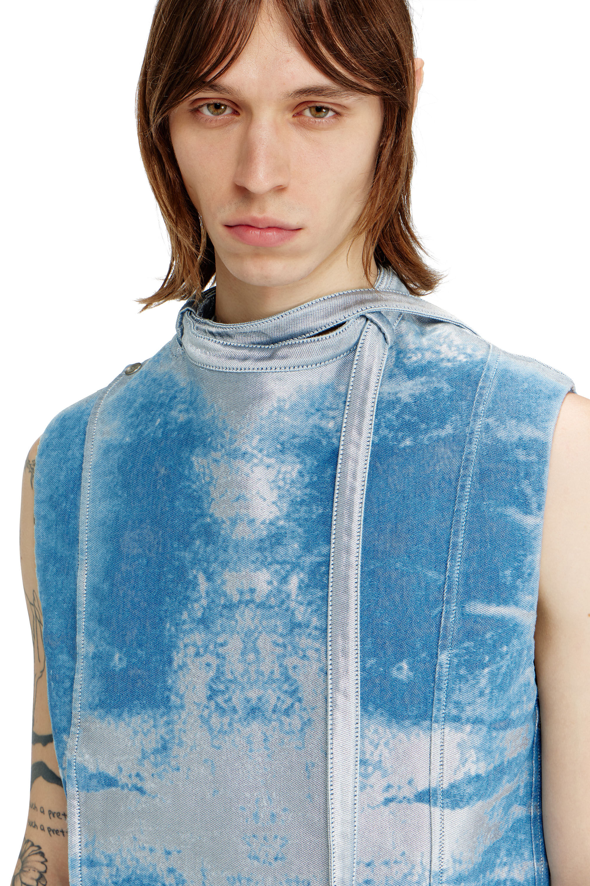 Diesel - D-LORMIL-FSI, Male's Sleeveless vest in coloured satin denim in ライトブルー - 4