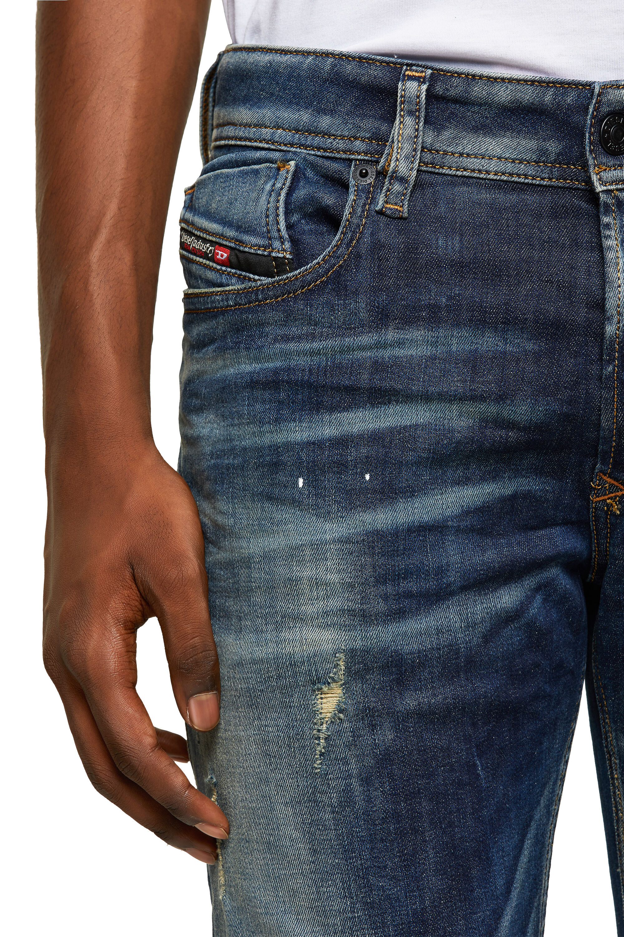 Diesel - 1979 SLEENKER 0097L Skinny Jeans, ダークブルー - Image 3
