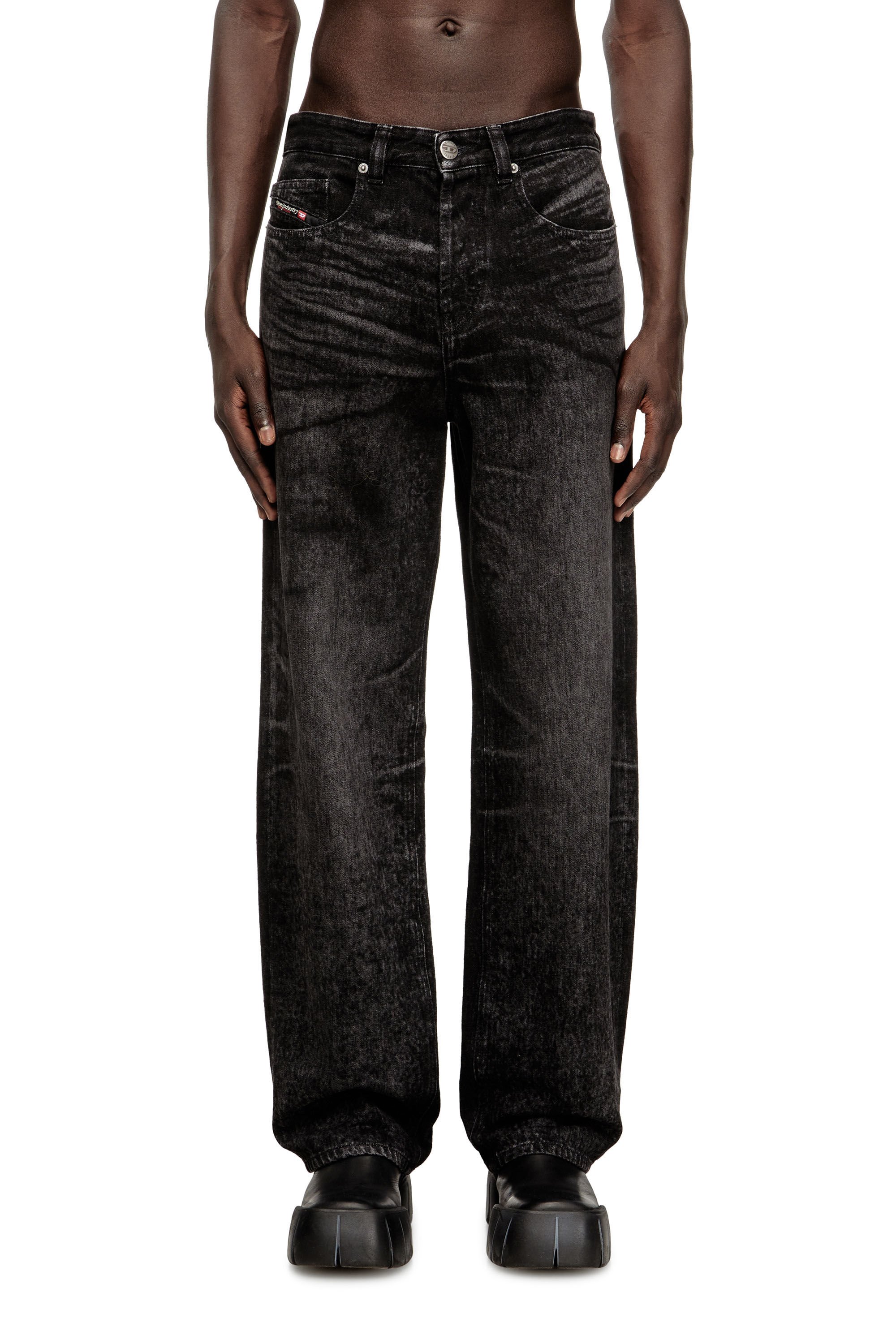 Diesel - Male's Relaxed Jeans 2001 D-Macro 007DB, ブラック/ダークグレー - 3