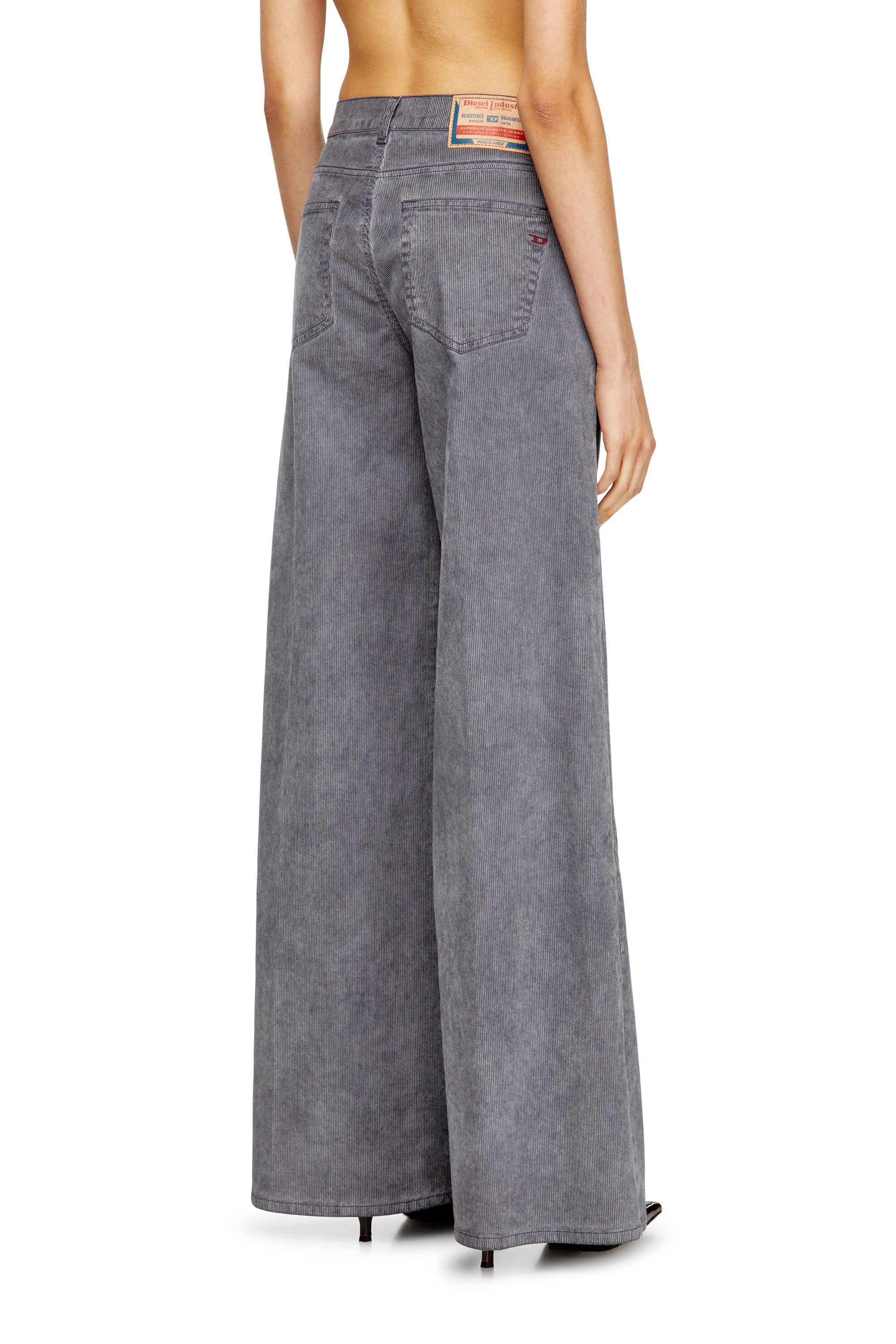 フレア Jeans - 1978 D-Akemi | colored | ウィメンズ | DIESEL